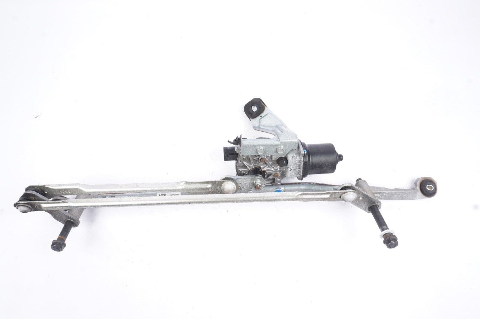 2018 - 2023 BMW X2 FRONT WINDSHIELD WIPER LINKAGE W/ MOTOR OEM 7429701