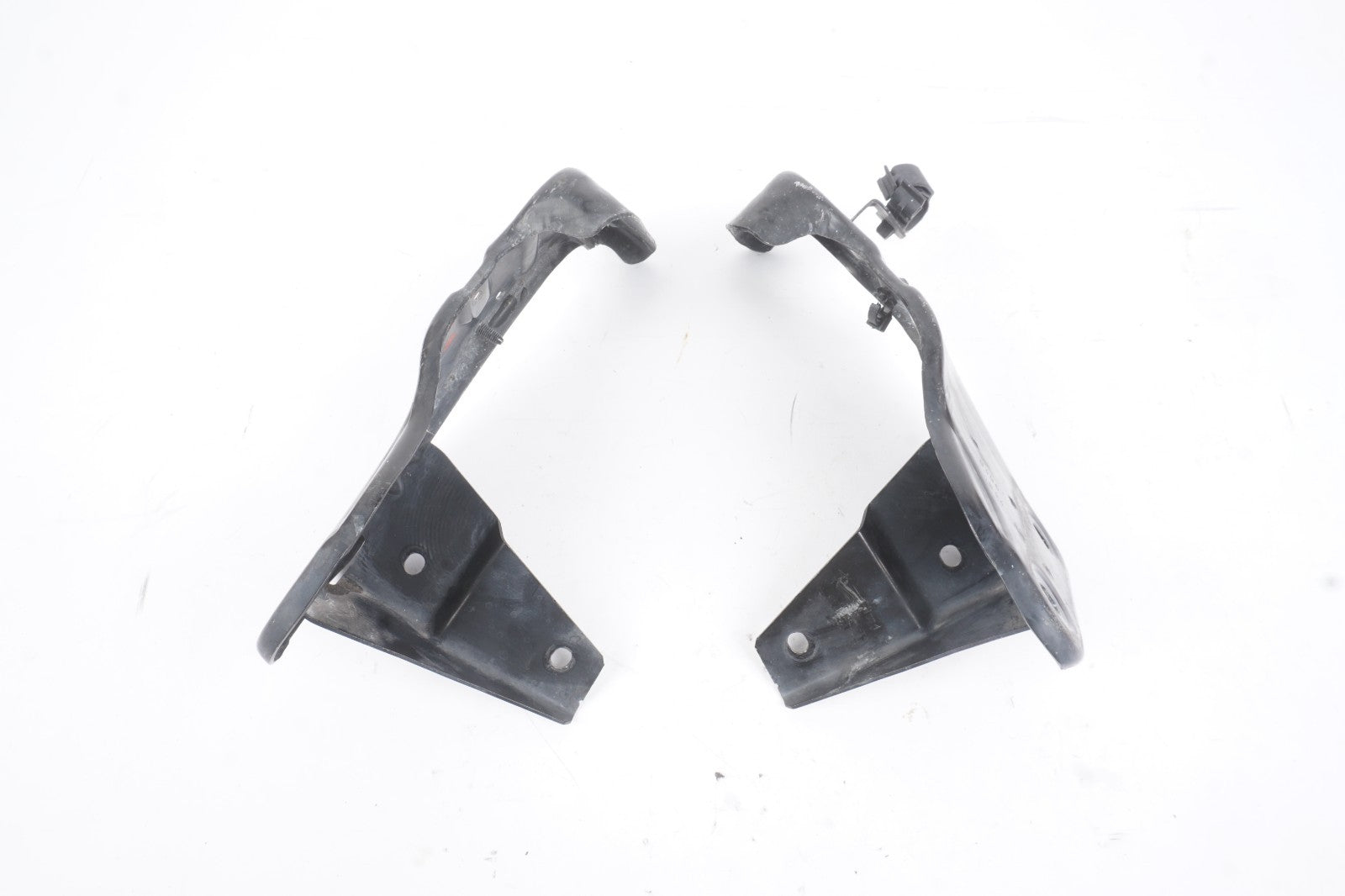 2014-2019 Maserati Ghibli Front Subframe Support Mount Bracket Left & Right  OEM