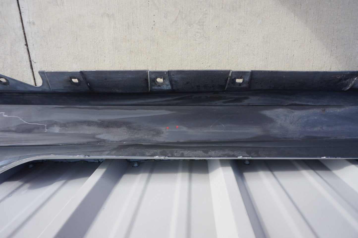 07 - 13 BMW 328i 335i Convertible Coupe Right Rocker Panel Skirt Molding OEM