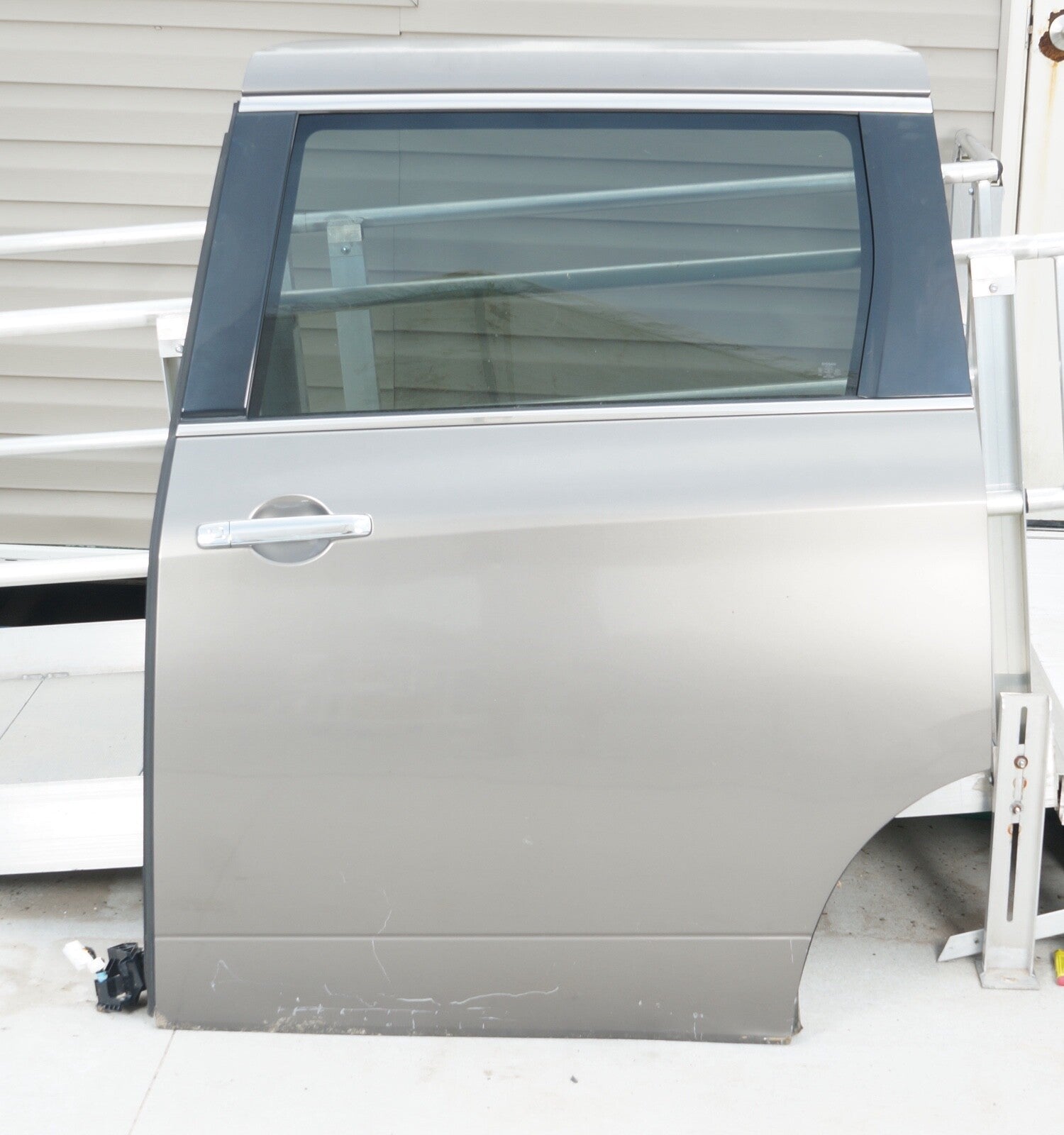 2011 2012 2013 2014 Nissan Quest Rear Driver Left Door Silver
