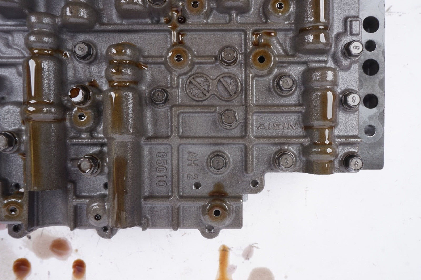 11-14 Porsche Cayenne 958 4.8L Transmission Valve Body OEM