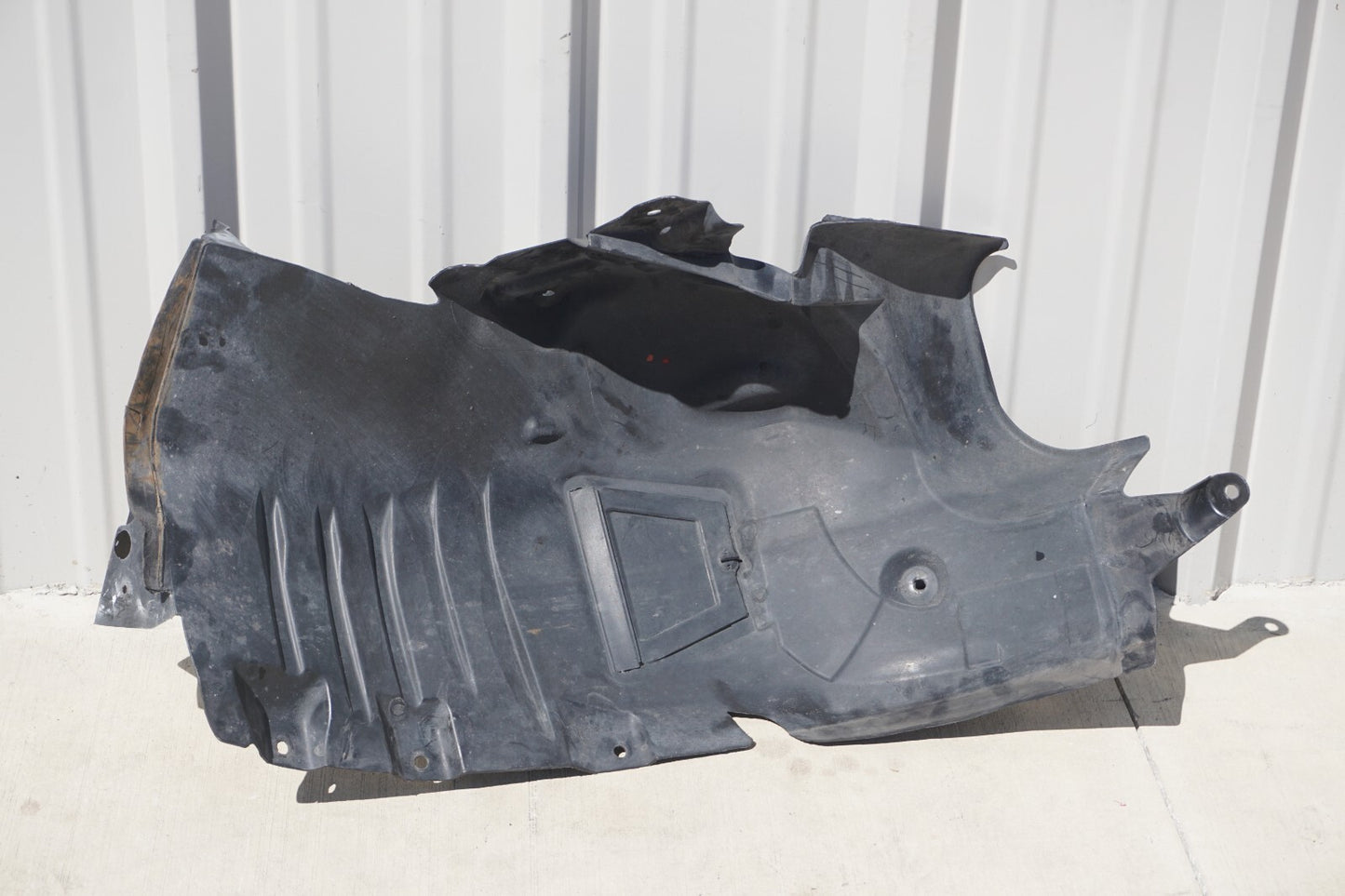 10-15 Mercedes W207 E350 Coupe Front Right Passenger Fender Liner Splash OEM