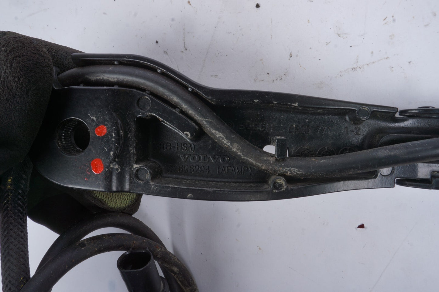 2021 - 2023 Polestar 2 Windshield Wiper Arm Left & Right OEM
