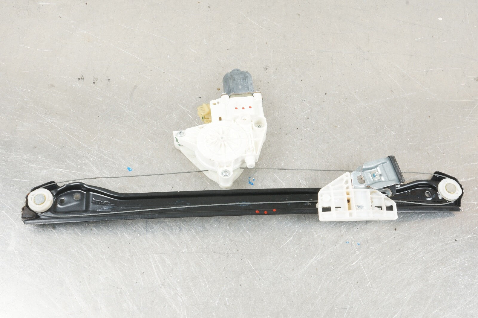 06-11 Mercedes ML350 ML500 REAR LEFT DRIVER SIDE WINDOW REGULATOR & MOTOR OEM