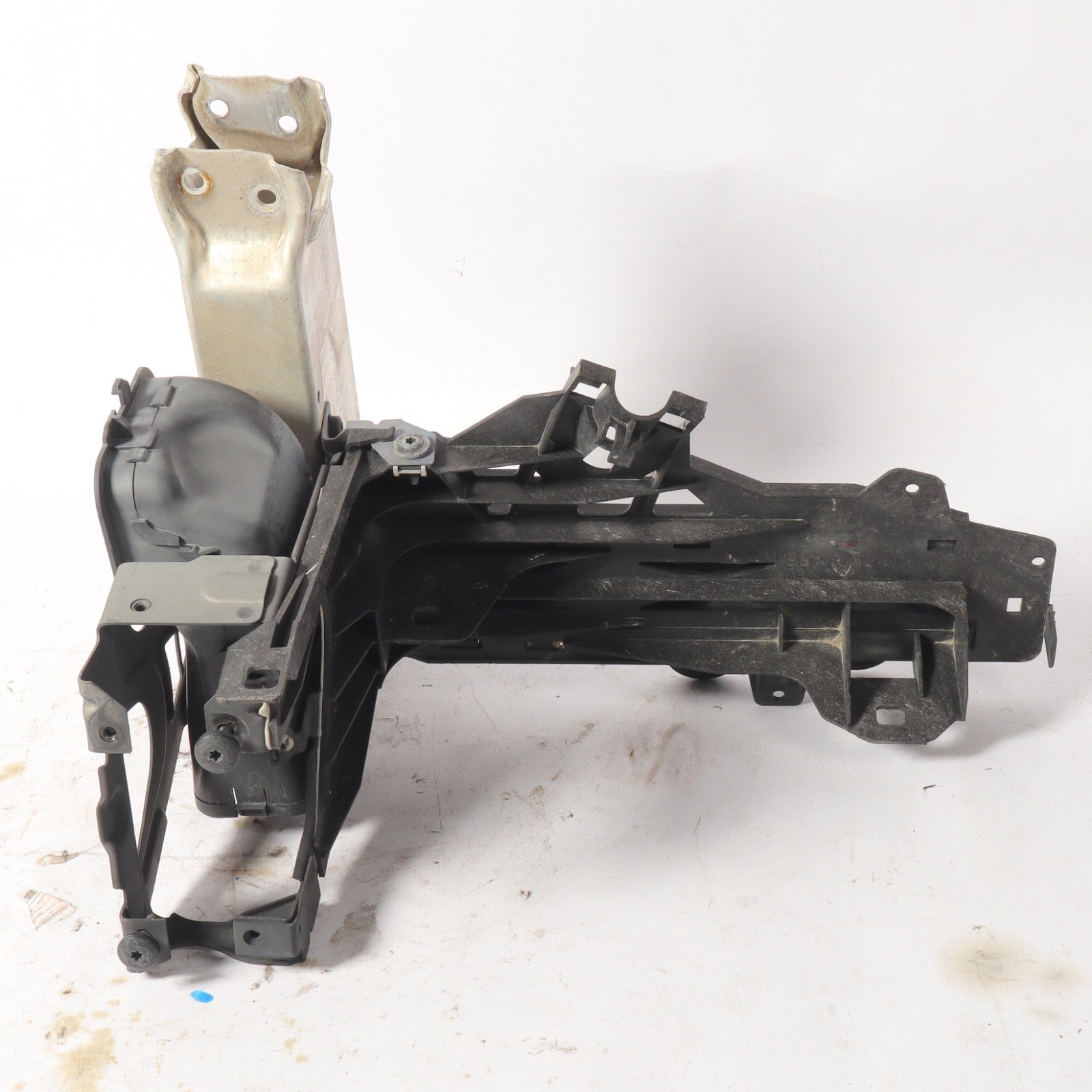 12 - 17 BMW 535i GT xDrive 550i Radiator Support Core  Passenger Right Side