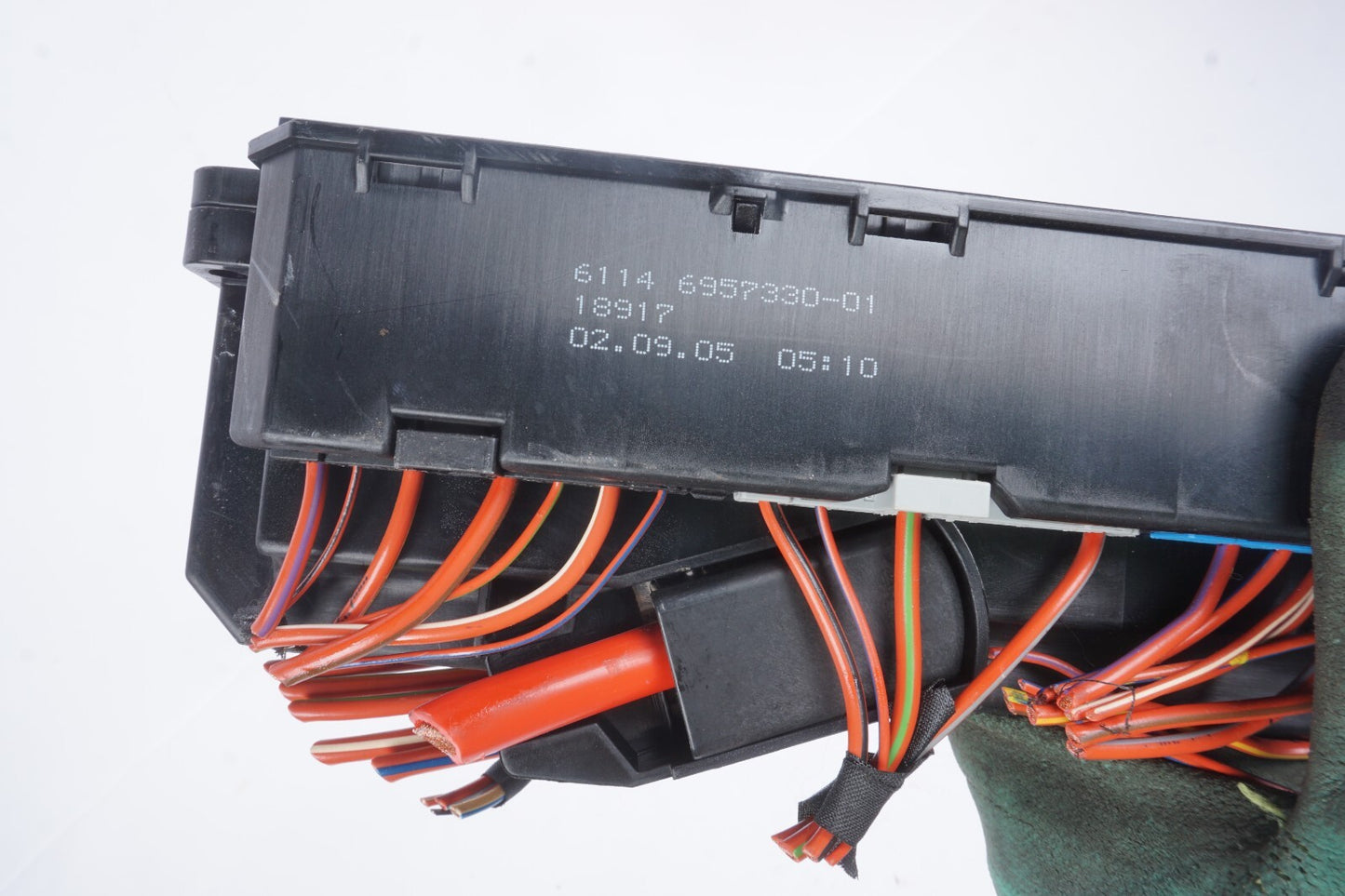 2004 - 2010  BMW 650i E63 E64 Power Distribution Power Relay Box 25613290  OEM