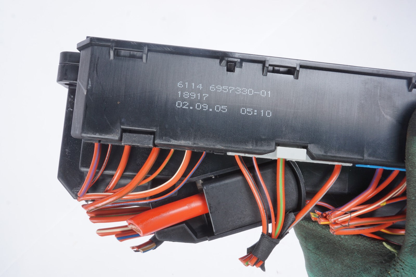 2004 - 2010  BMW 650i E63 E64 Power Distribution Power Relay Box 25613290  OEM