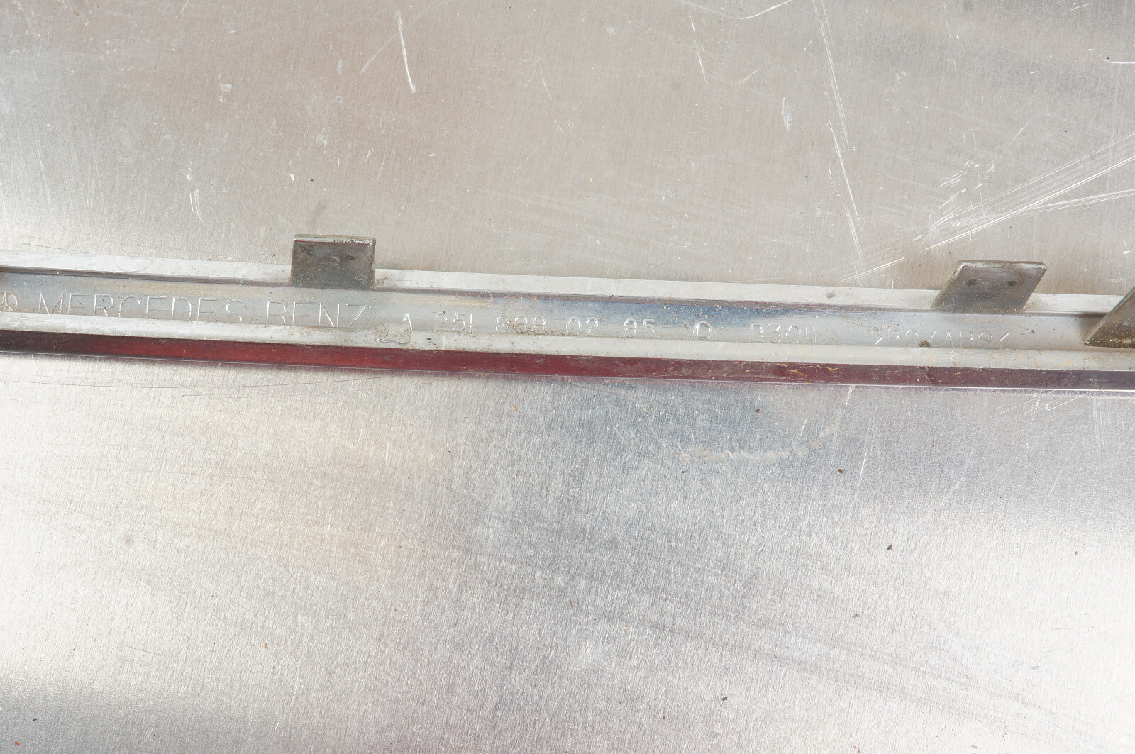 06-10 MERCEDES R350 R500 FRONT GRILL MOLDING STRIPS SET OF 5 OEM