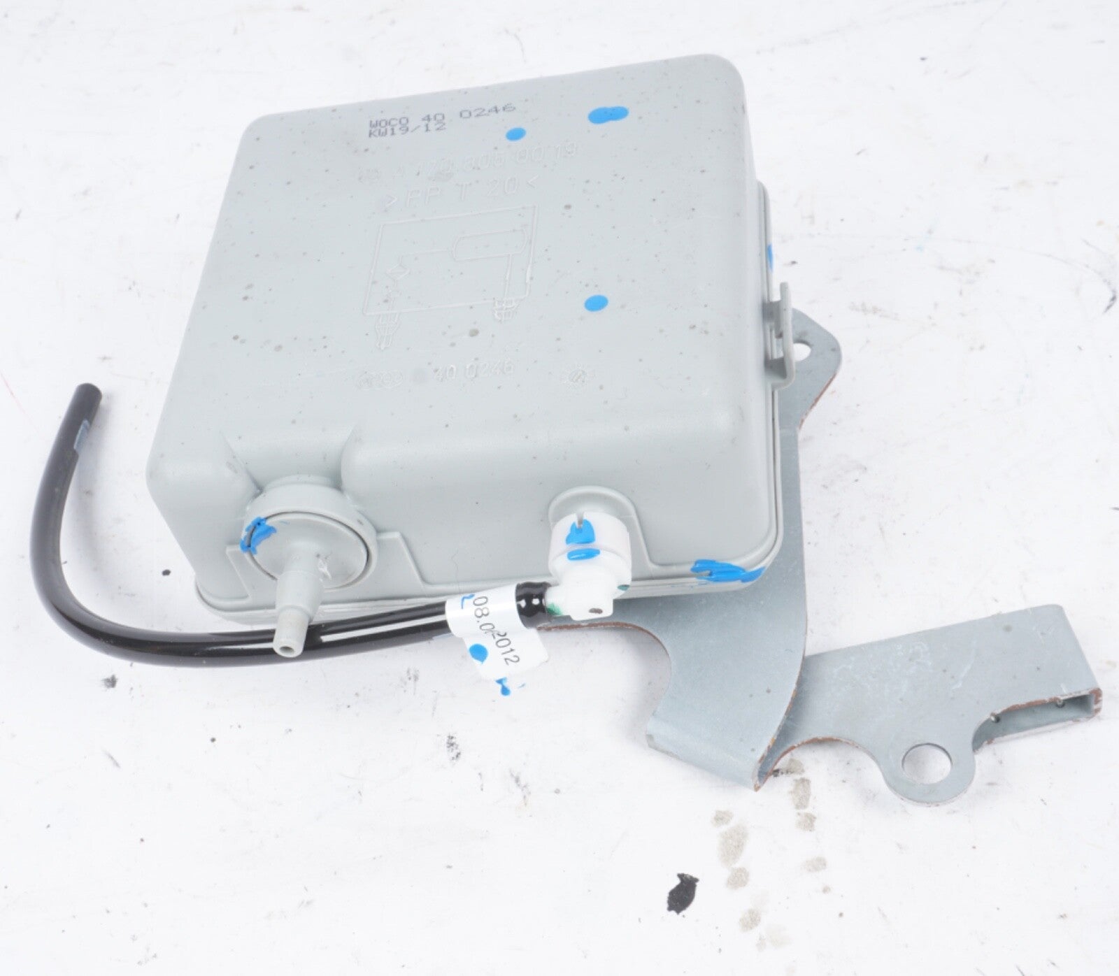 2012 - 2017 OEM Mercedes W222 S550 S600 E63 Vacuum Valve Pump Control Unit