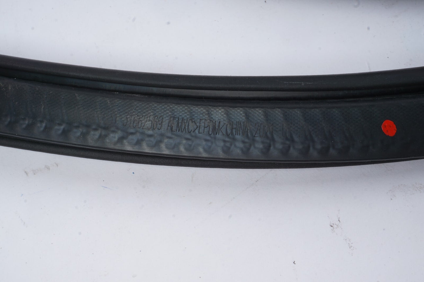 2021 - 2023 Polestar 2 Door Weatherstrip Seal Front & Rear Set Of 4 OEM