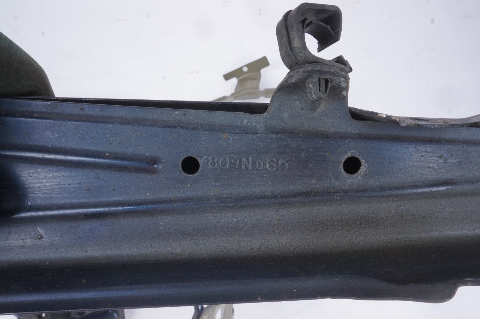 2011 - 2017 BMW X3 F25 Front Left Right Side Fender Support Mount Bracket OEM