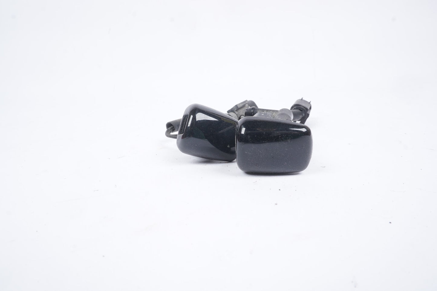2006 - 2010  BMW 650i E64 Windshield Washer Sprayer Jet Nozzle 2pcs  OEM