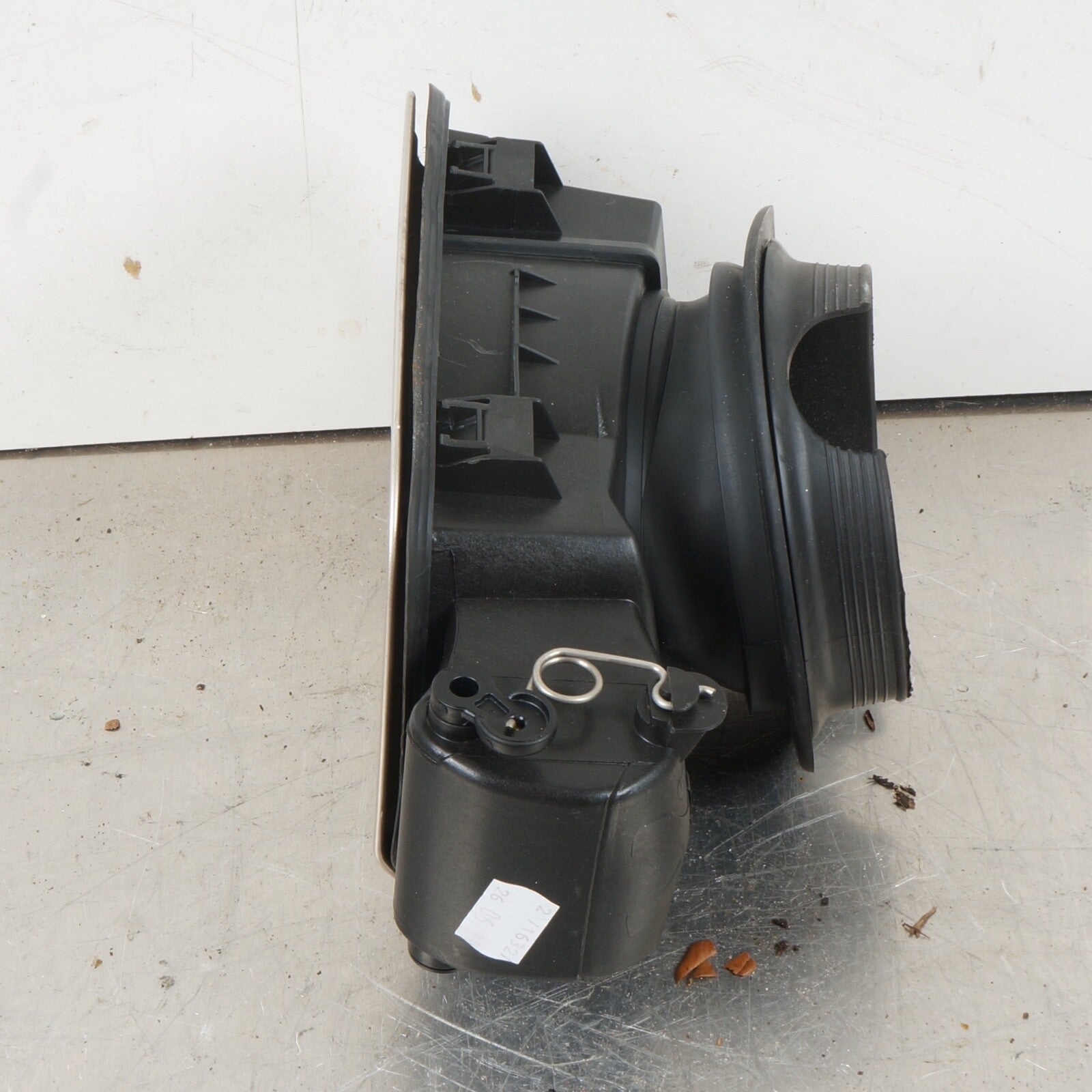 07 08 09 10 11 12 13 BMW 335i COUPE Fuel Gas Door Lid OEM 328i M3 Beige