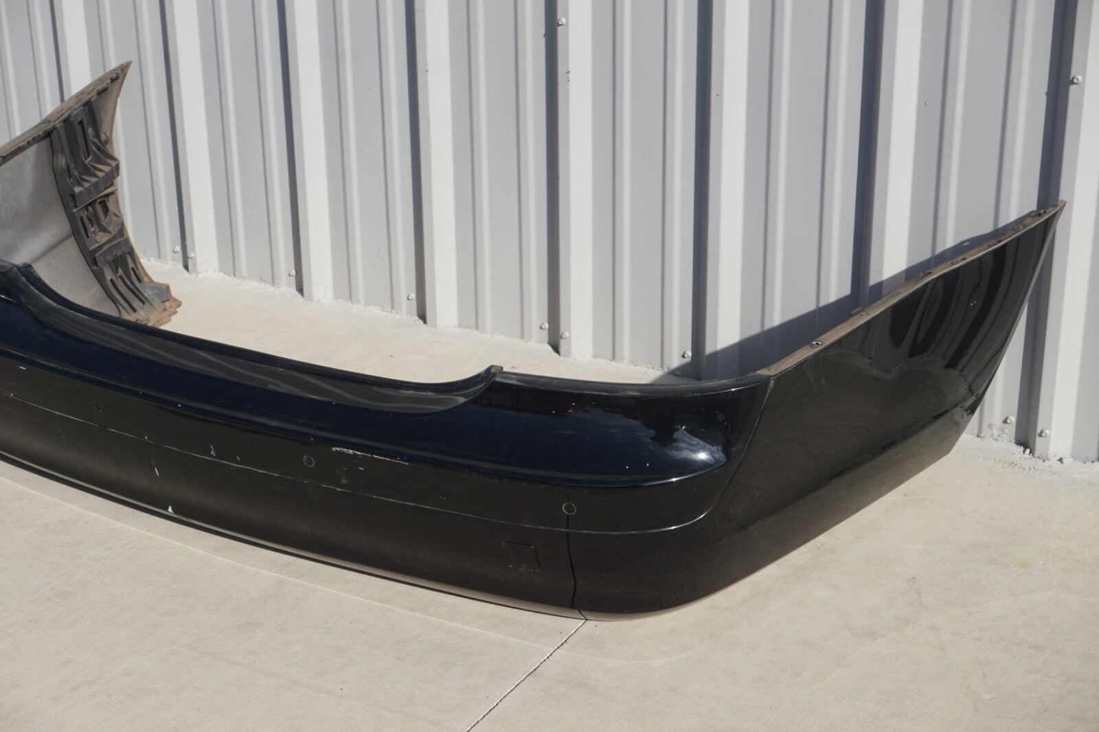 07-09 Mercedes W221 S600 S550 Base Rear Bumper Cover Assembly Black OEM