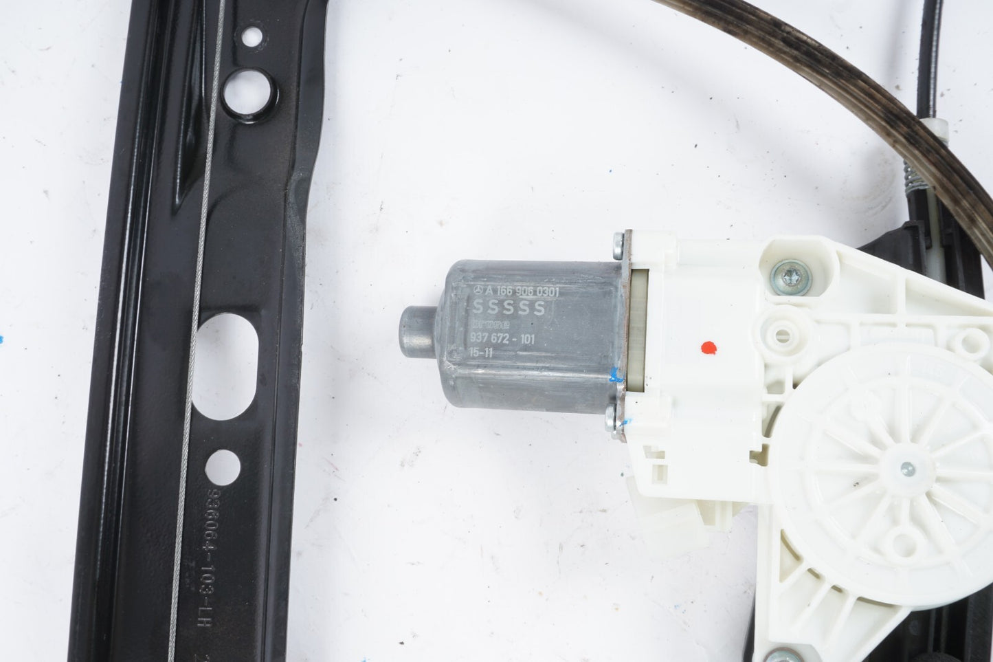 14 - 17 Mercedes S550 W222 FRONT LEFT DRIVER WINDOW REGULATOR & MOTOR OEM
