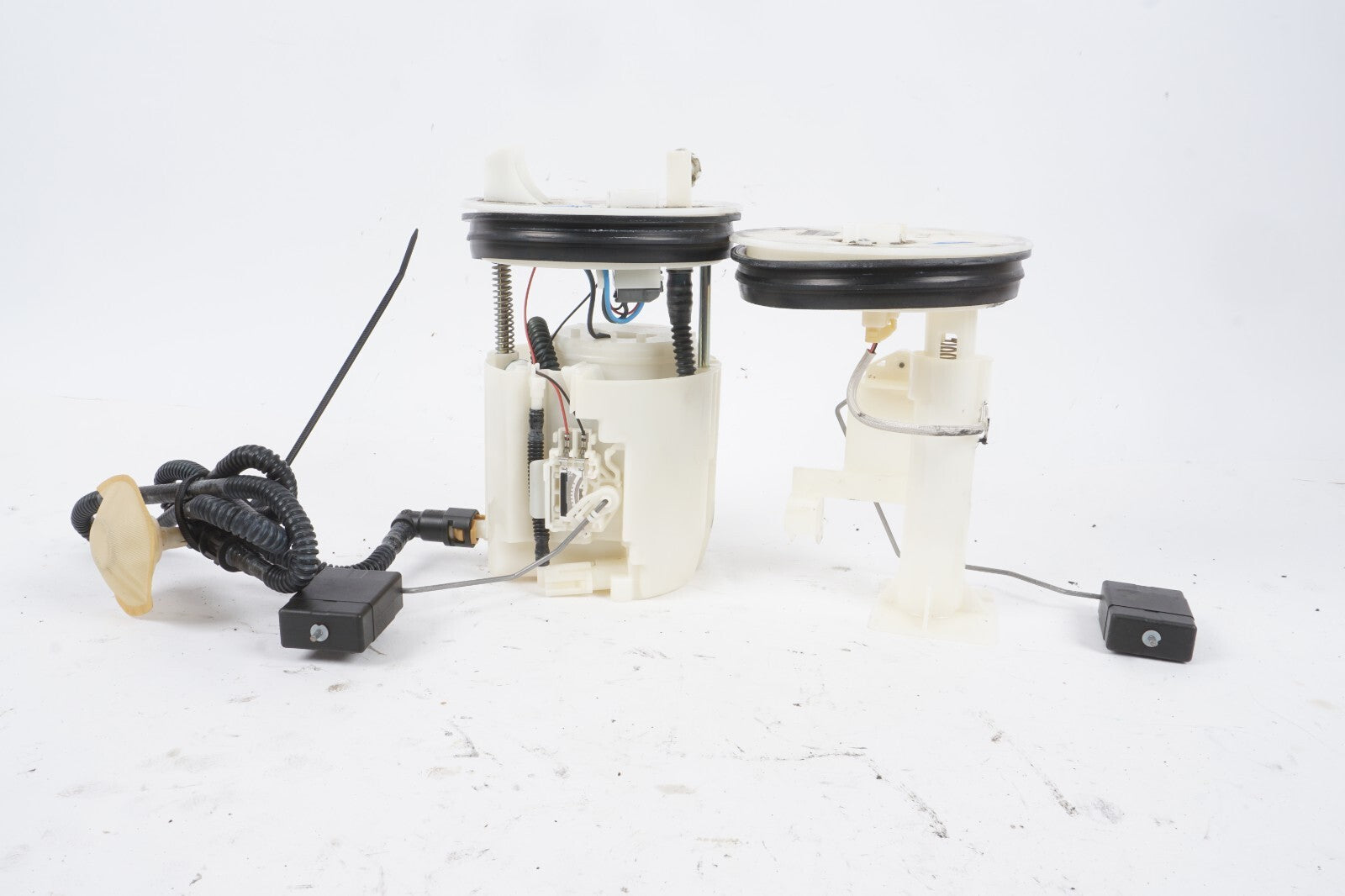 2013 - 2016 Subaru BRZ FUEL PUMP SET OEM