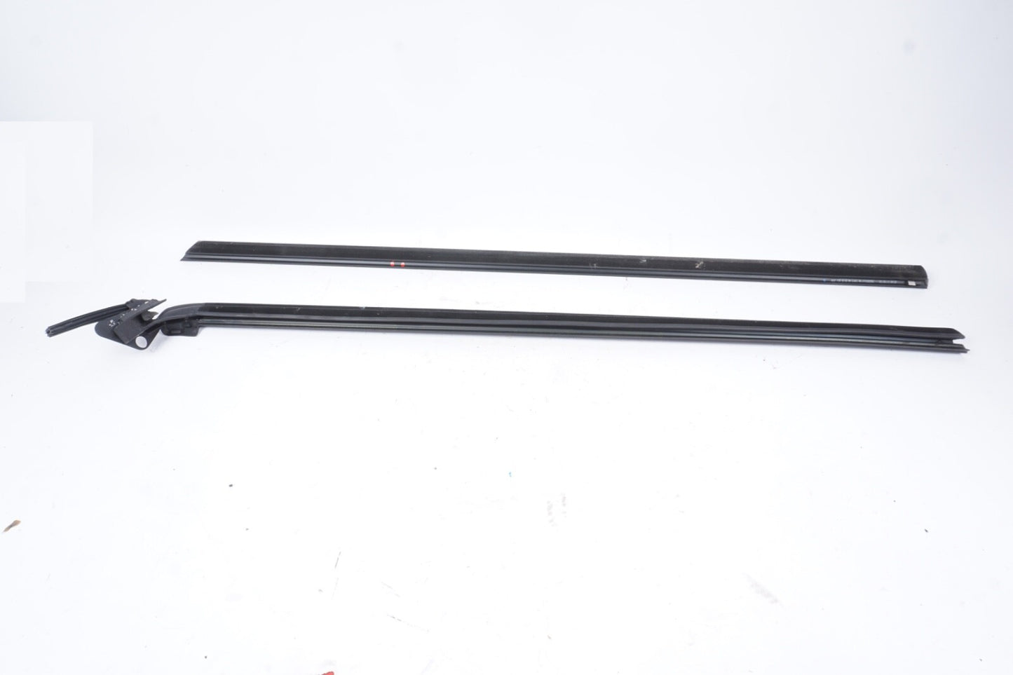 10-13 MERCEDES-BENZ E350 E550 COUPE FRONT RIGHT PASSENGER DOOR CHROME MOLDING