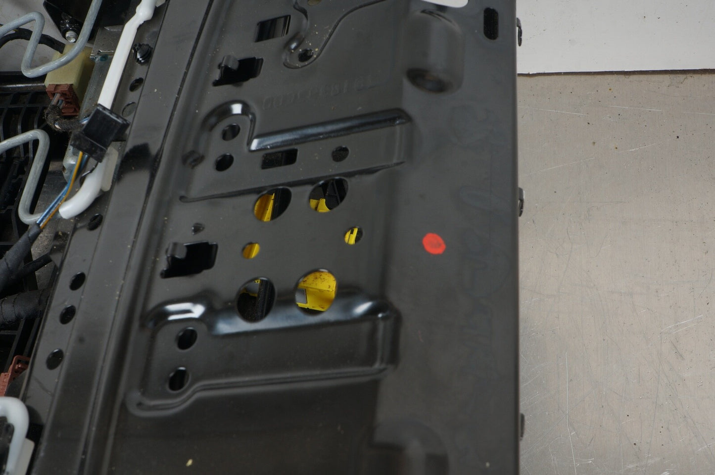 2007-2013 BMW X5 I35 FRONT RIGHT PASSENGER SIDE SEAT FRAME RAIL TRACK MOTOR OEM