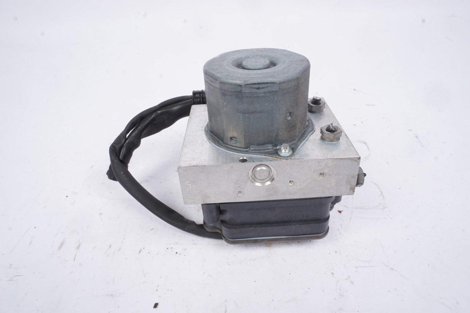 14-18 Mercedes W212 E350 CLS550 ABS Anti Lock Brake Pump Module 2124310848 OEM