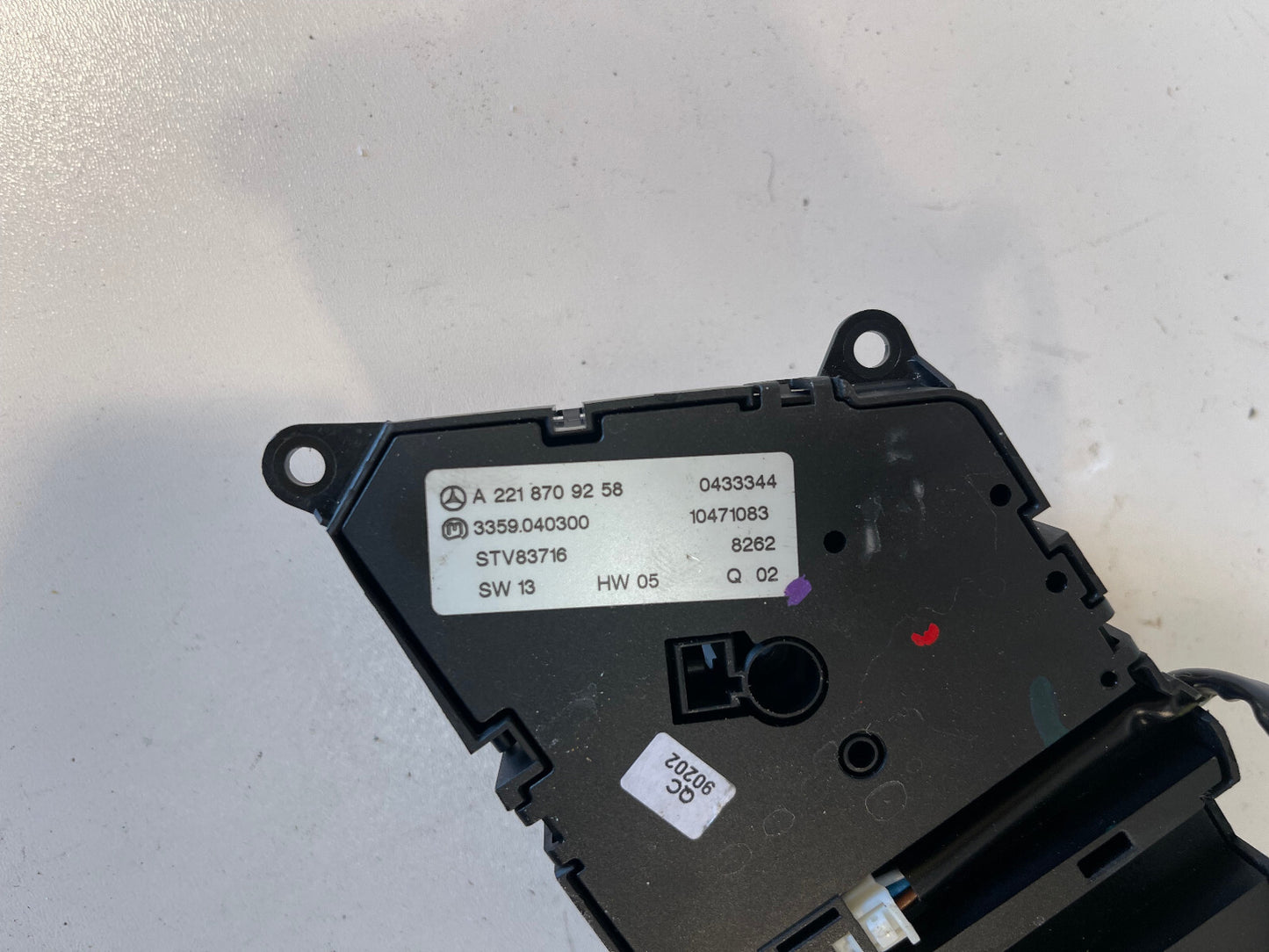07 - 13 MERCEDES W221 S63 S550 CL550 FRONT LEFT DSRIVER SEAT CONTROL SWITCH OEM
