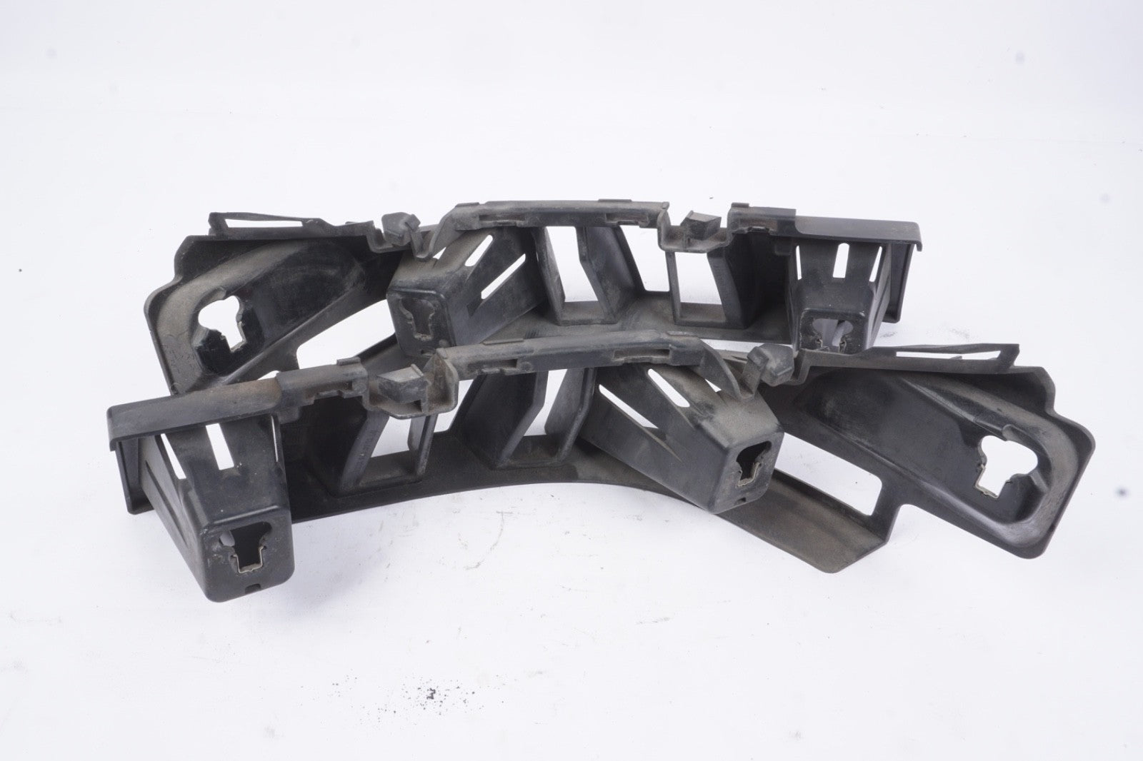 2014 - 2017 Mercedes S550 W222 OEM Rear Lef Right Bumper Support Mount Brackets