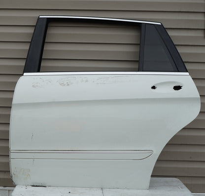 2006 - 2010 MERCEDES BENZ R350 R500 W251 REAR LEFT DRIVER SIDE DOOR SHELL OEM