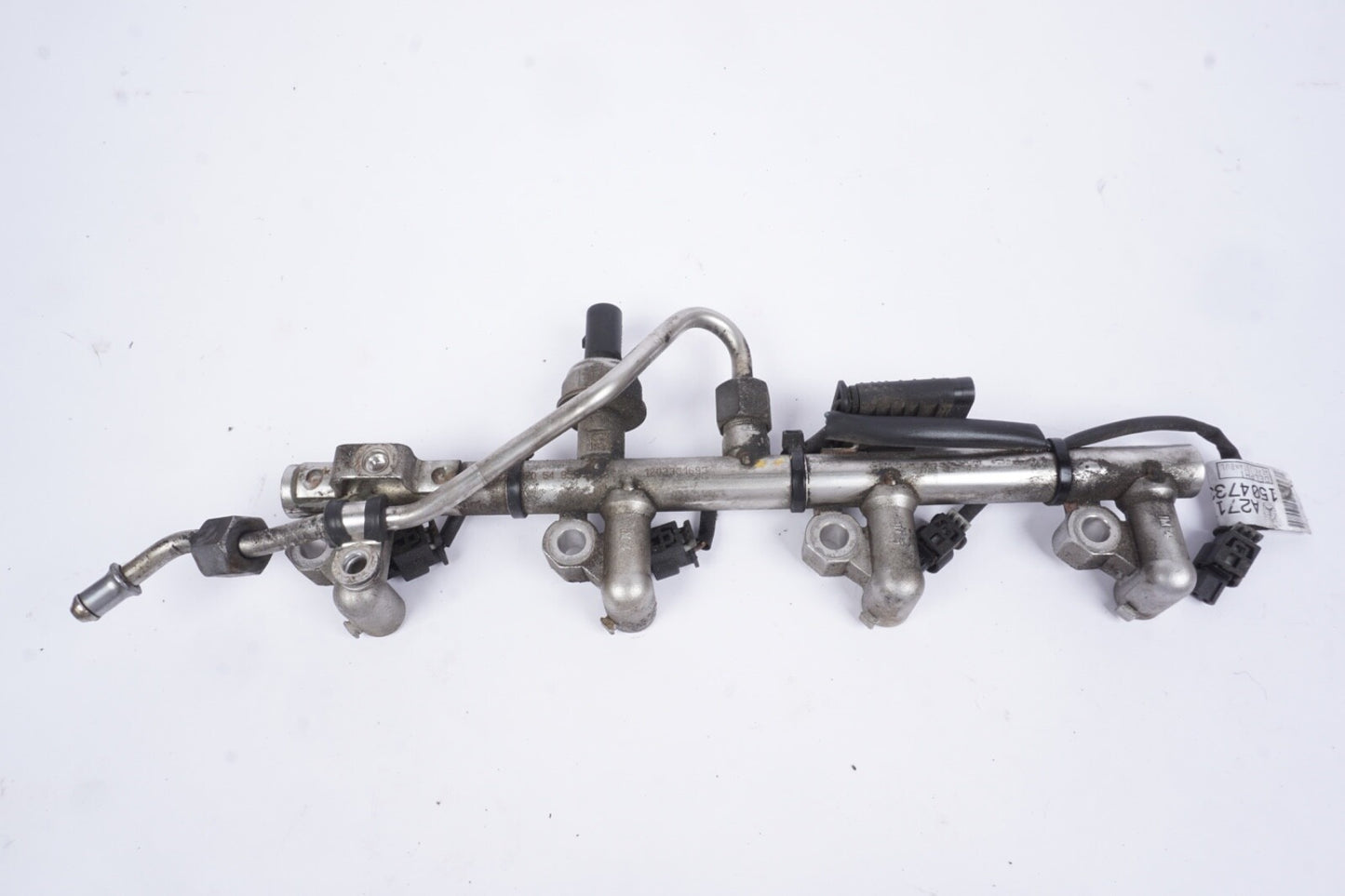 12-15 MERCEDES W204 C250 1.8L M271 ENGINE FUEL INJECTOR RAIL LINE 2710705495 OEM