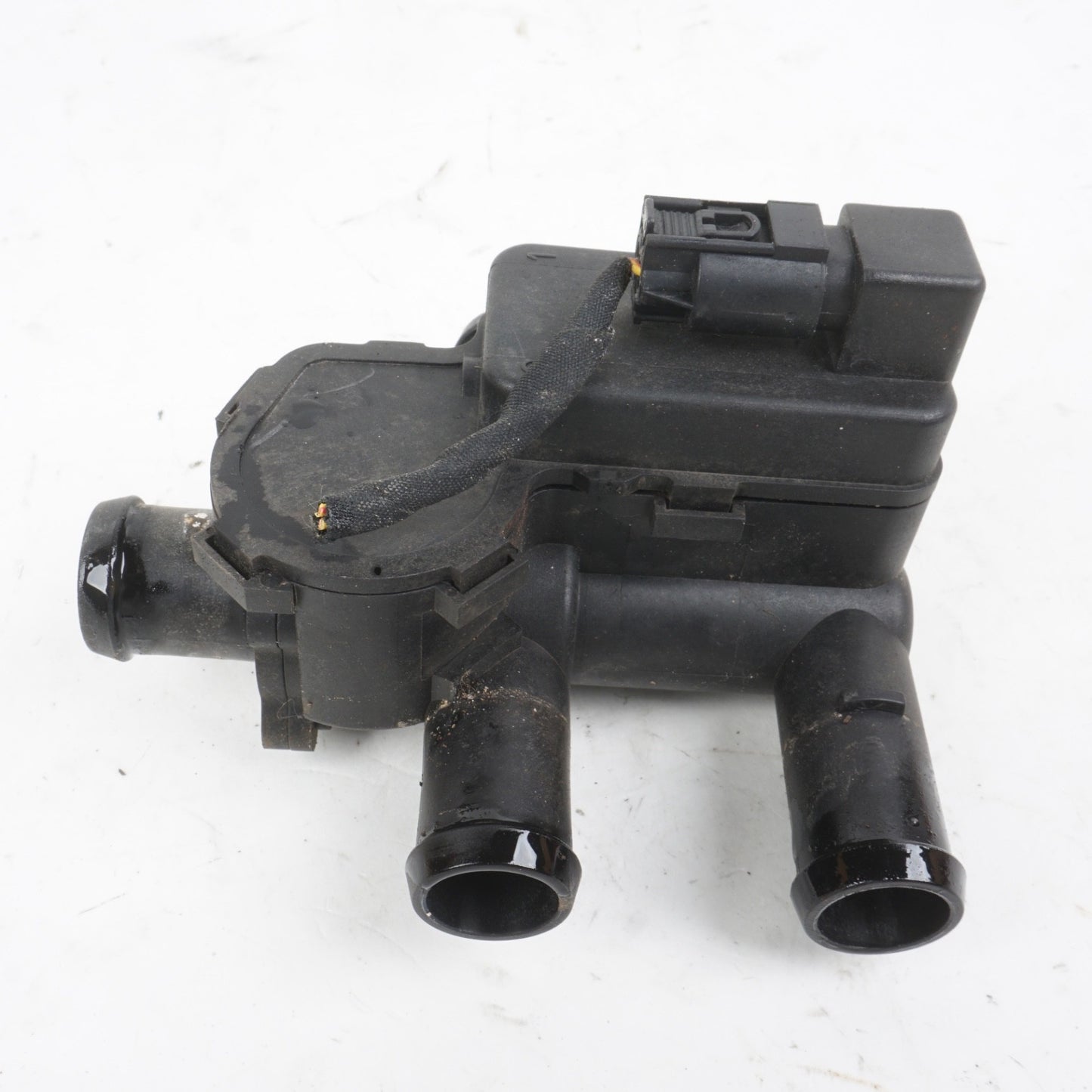 03-12 MERCEDES R230 SL-CLASS HEATER CONTROL VALVE 2308300084 OEM