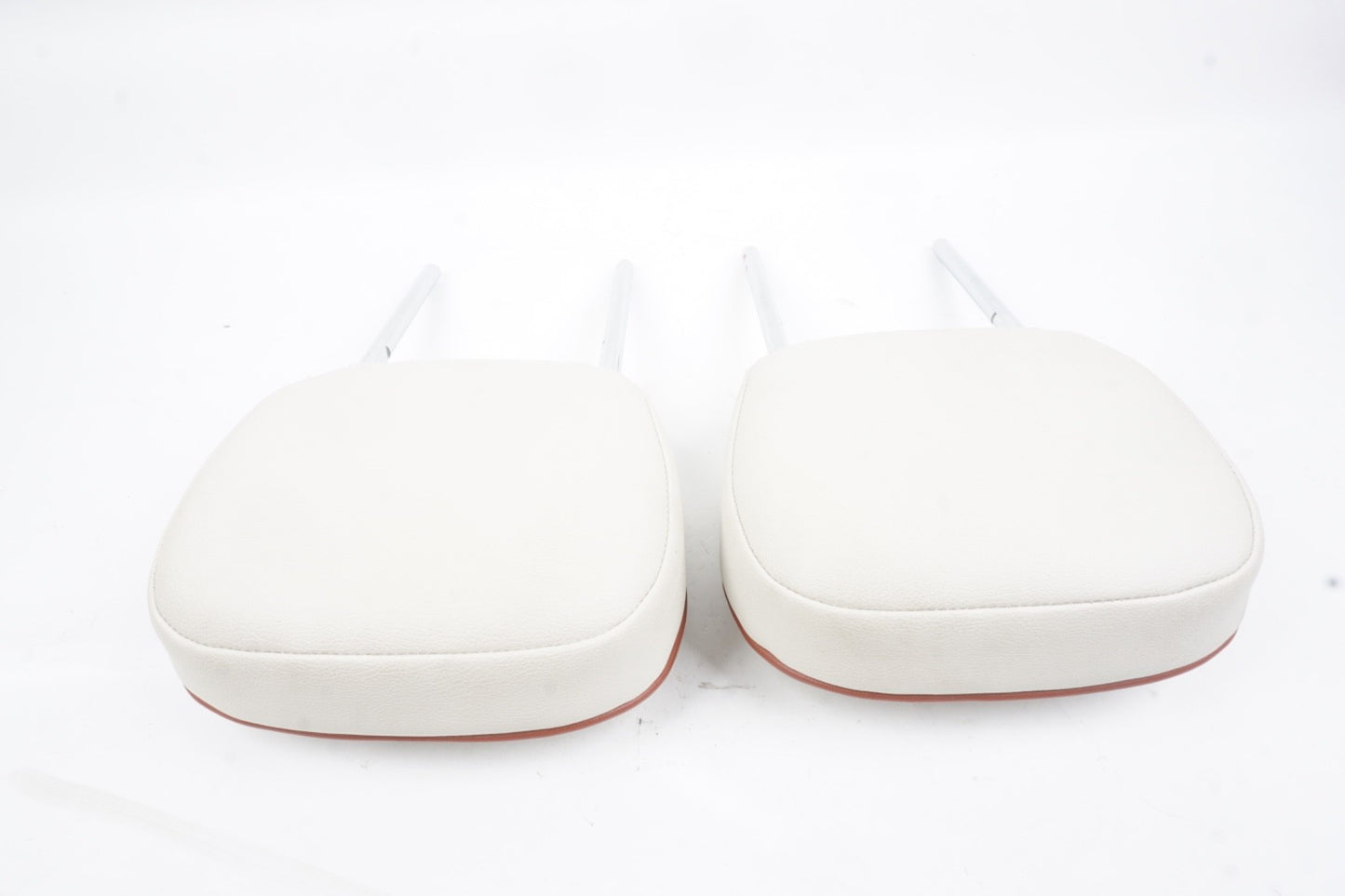 2014 - 2016 FIAT 500L OEM FRONT ROW SEAT HEADRESTS HEAD REST PAIR PAIR