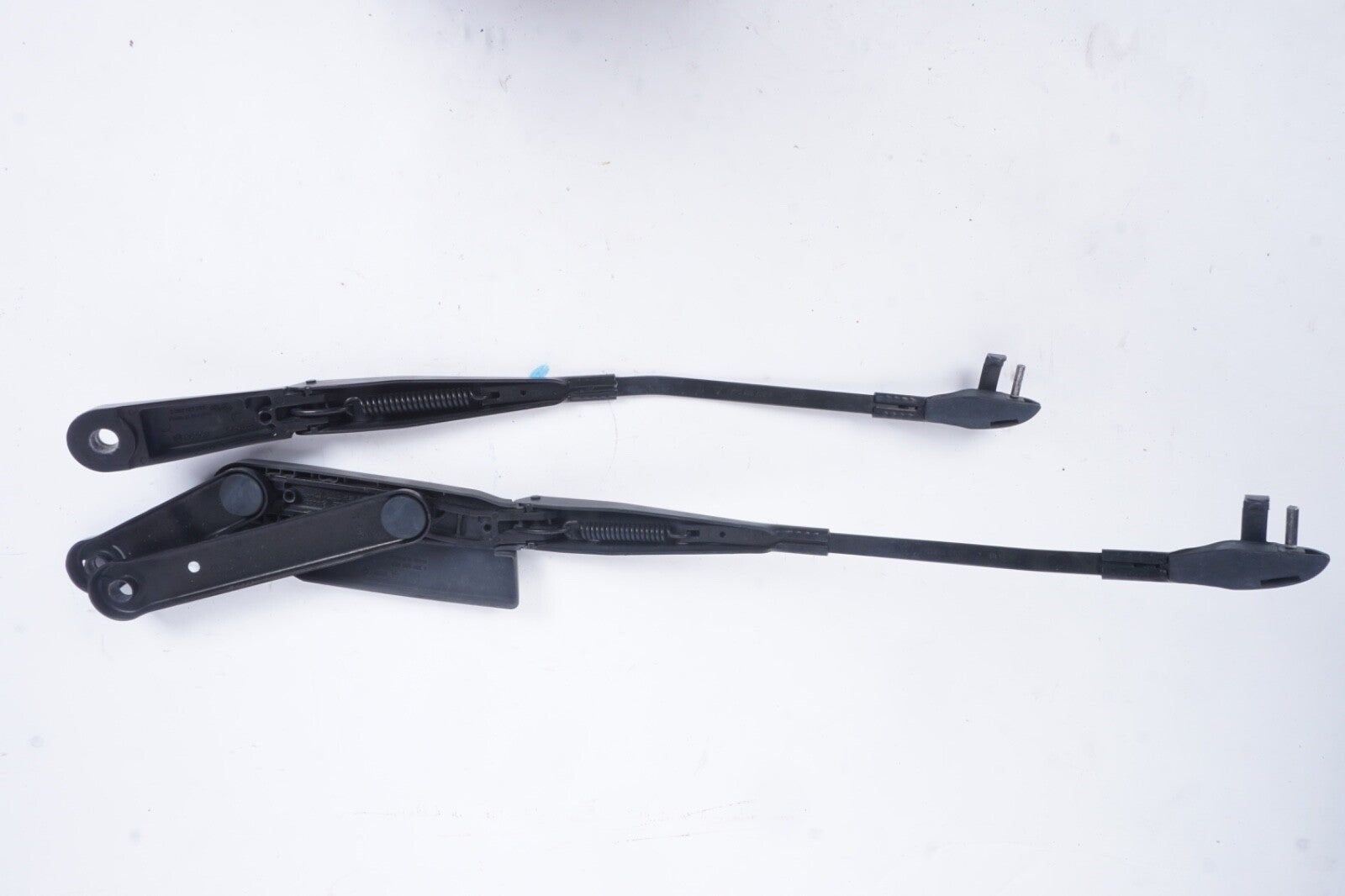 2011-2018 PORSCHE CAYENNE 958 FRONT WINDSHIELD WIPER ARM RIGHT & LEFT SIDE SET