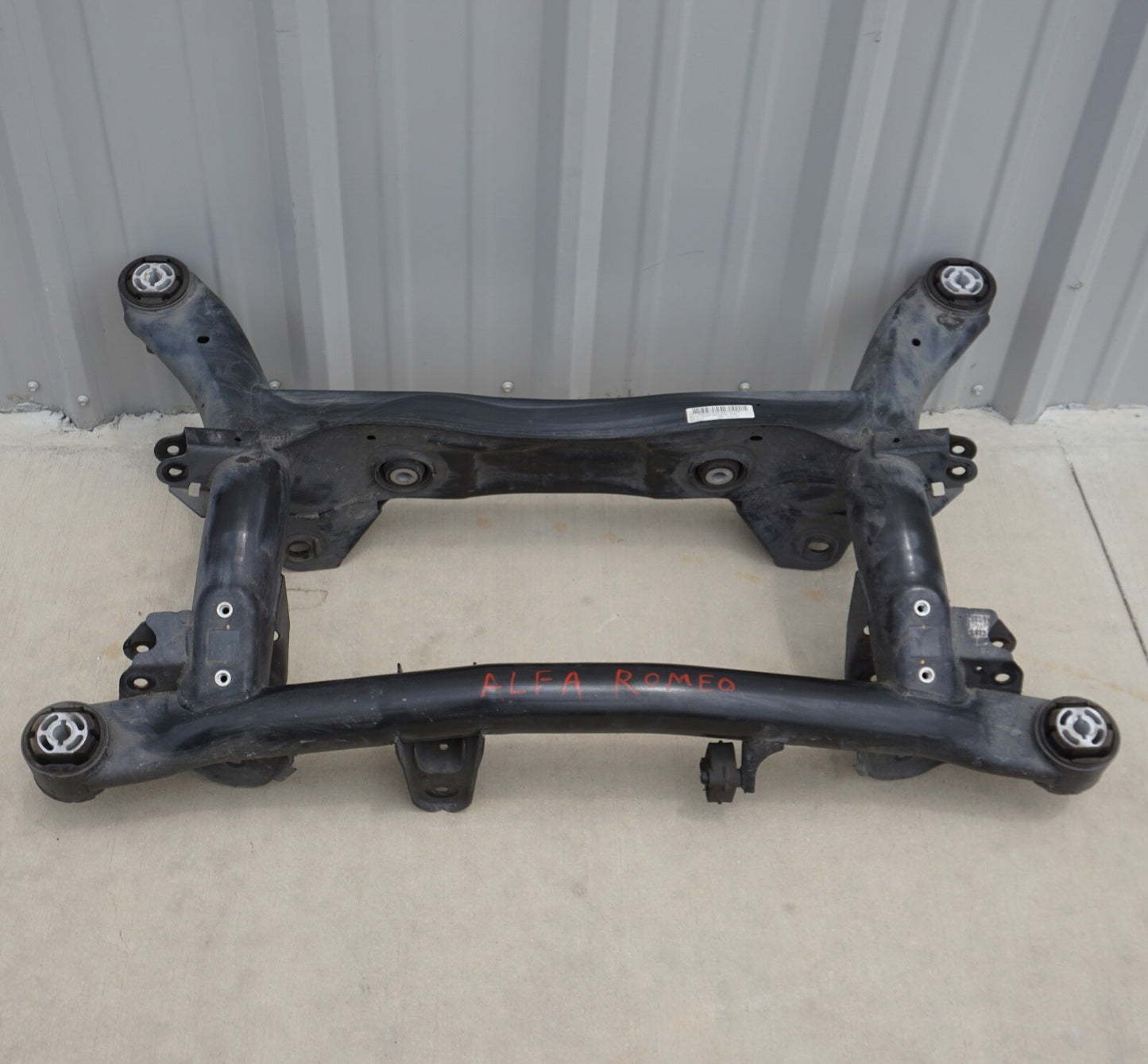 2017 - 2022 ALFA ROMEO GIULIA 2.0L RWD REAR SUBFRAME CROSSMEMBER OEM 00505521660