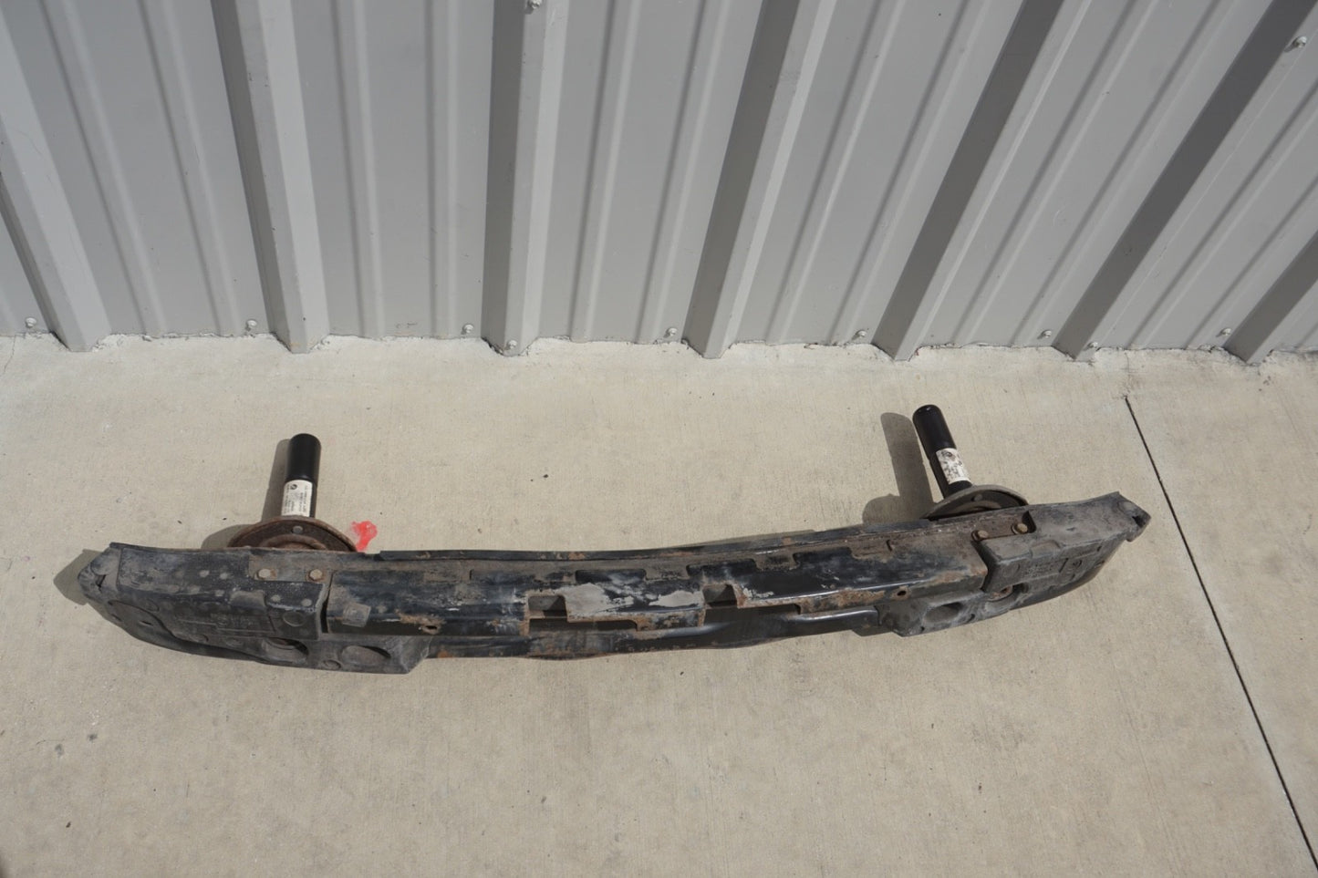 03-08 BMW Z4 E85 E86 Rear Bumper Reinforcement Impact Bar w/ Shock Strut OEM