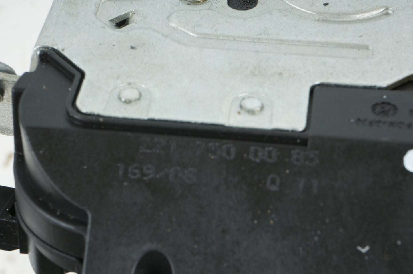 2007 - 2013 MERCEDES W216 CL550 S550 TRUNK LID LOCK LATCH ACTUATOR OEM