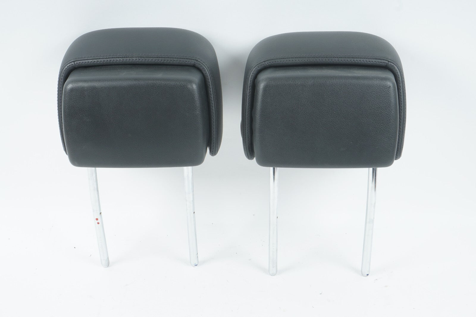 2012 - 2017 AUDI A7 FRONT SEAT HEADREST LEFT & RIGHT OEM
