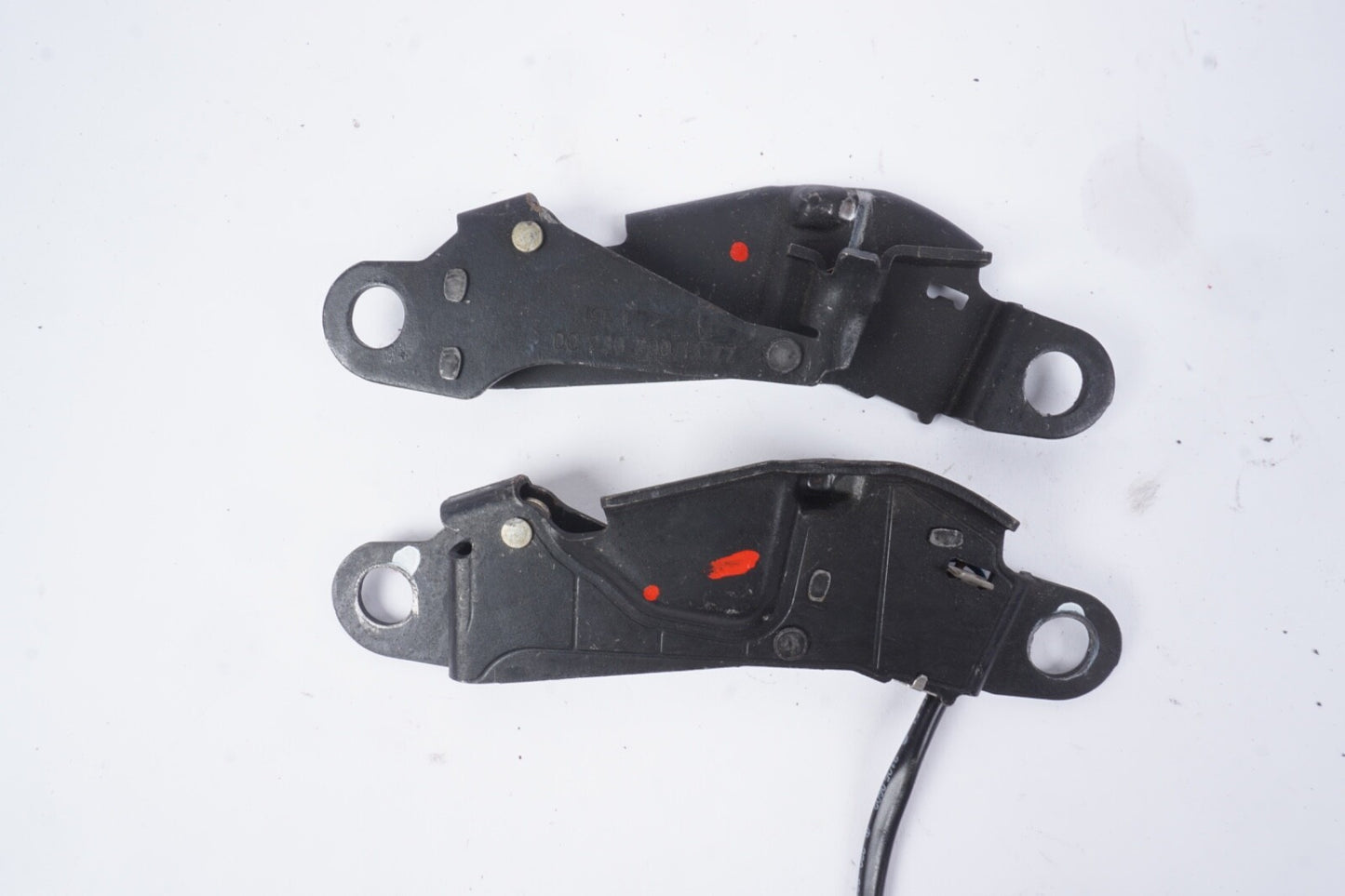 03-06 Mercedes SL500 SL600 Left Right Convertible Roof Top Striker Latch Oem
