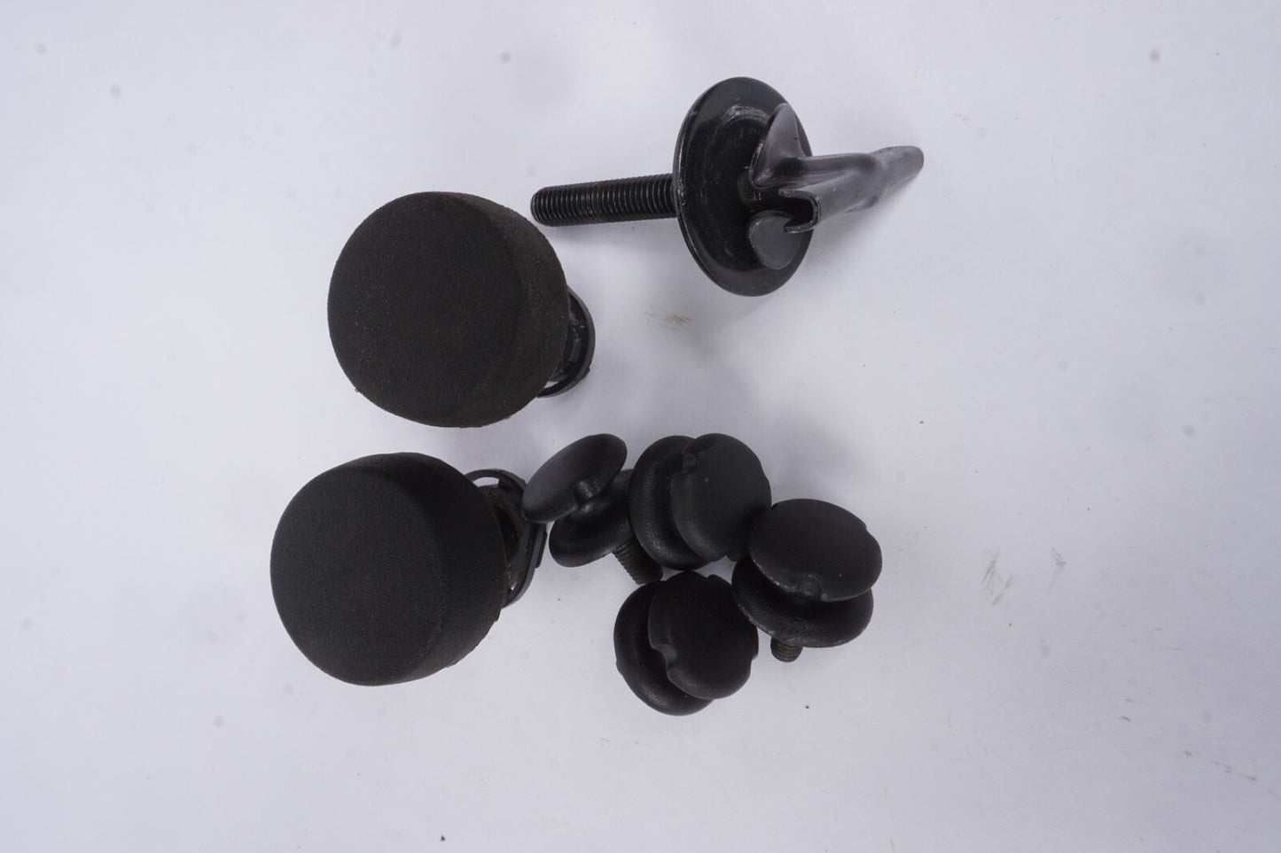 2018-2020 HONDA ODYSSEY RIGHT OR LEFT TRUNK QUARTER PANEL COVER CLIP CAP OEM