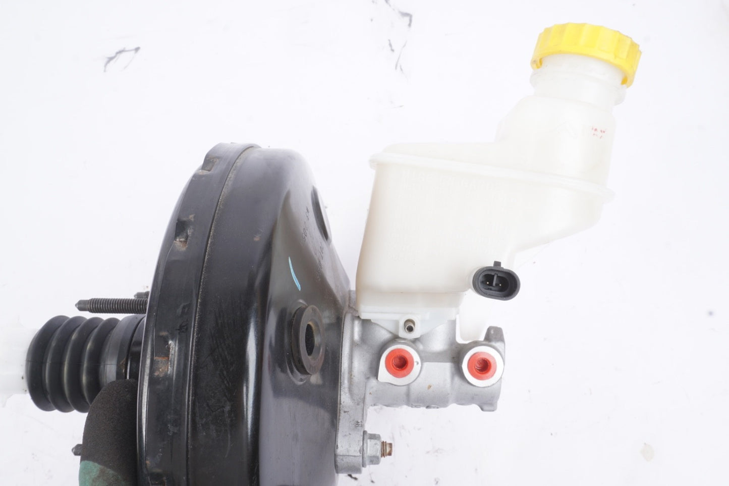 2013-2019 Fiat 500 Power Brake Booster W/ Master Cylinder 04581513AD OEM