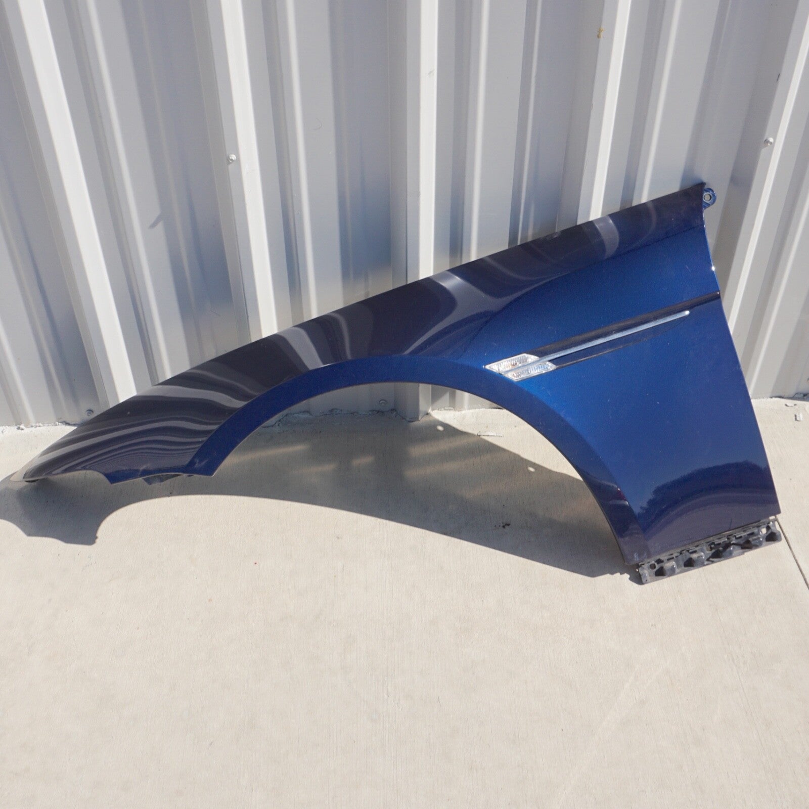 04-10 OEM BMW E63 E64 645 650 M6 Front Left Driver Side Fender Panel