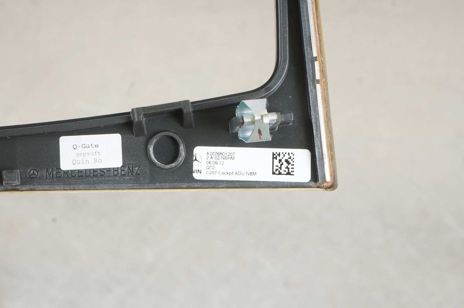 08-15 Mercedes W207 GLK350 E350 C350 Center Console Shift Shifter Bezel Trim OEM