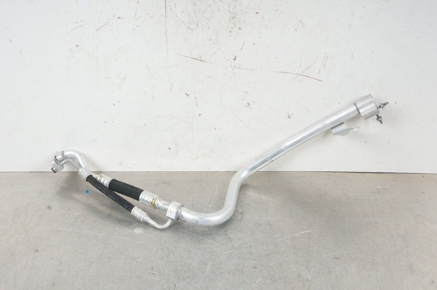 2013 - 2020 Mercedes SL550 R231 AC A/C Evaporator Suction Line Pipe Hose Tube