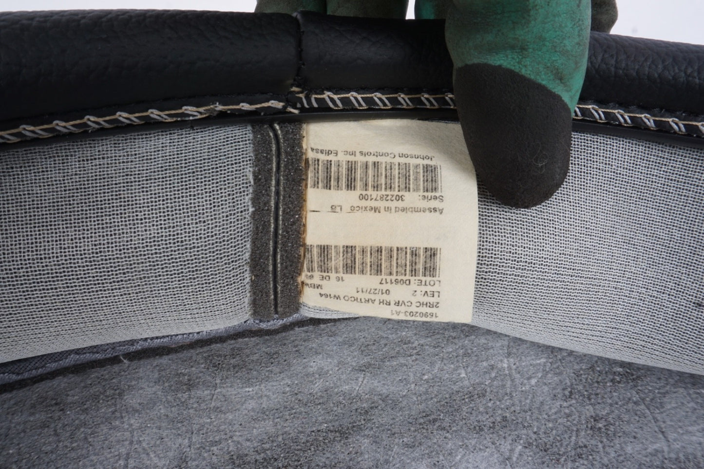 09-11 Mercedes W164 ML350 ML550 Rear Right Side Lower Seat Cushion Black OEM