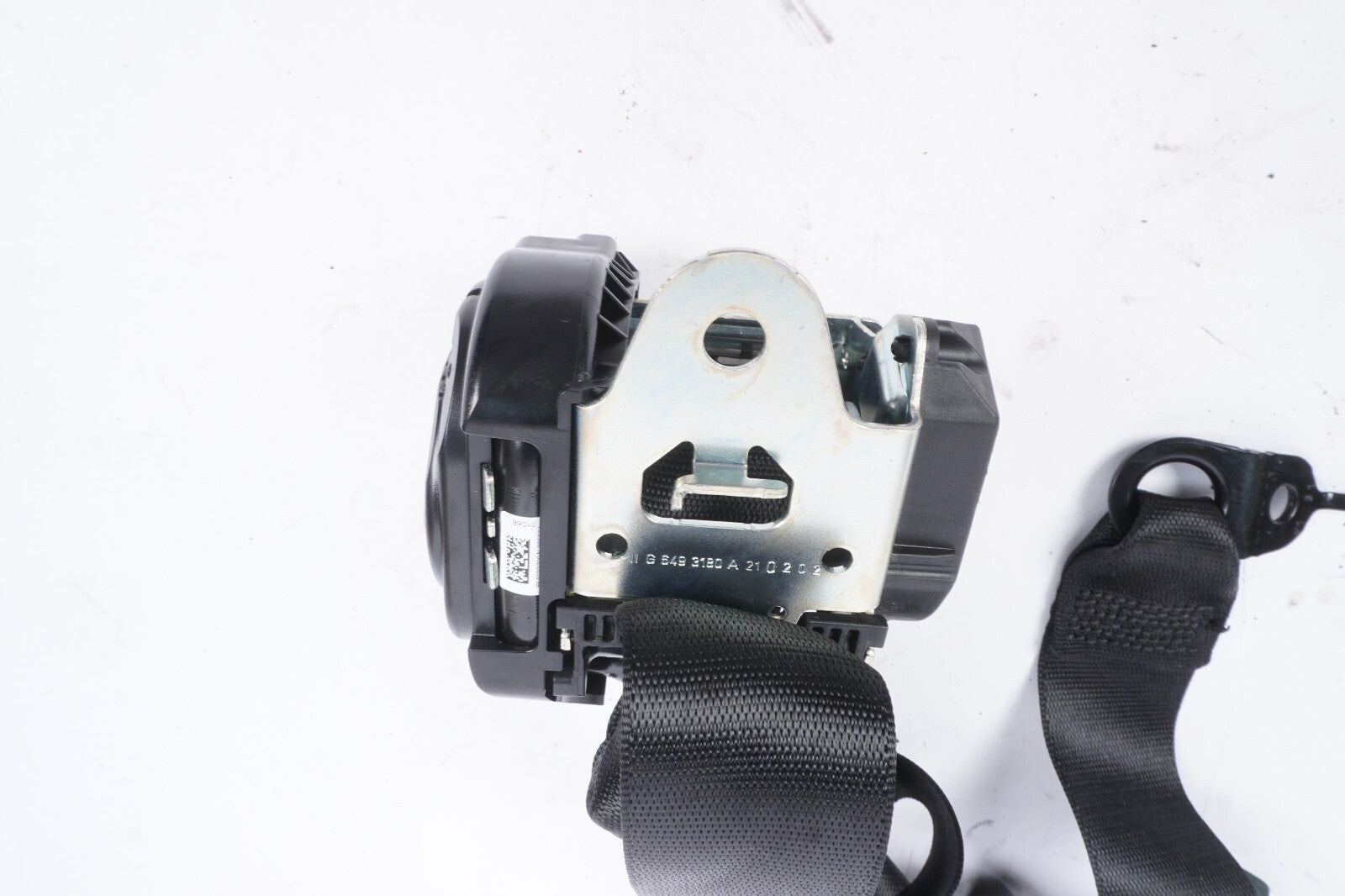 21 - 24 BMW 430I G22 Convertible Rear Left Seat Belt Retractor Driver Side OEM
