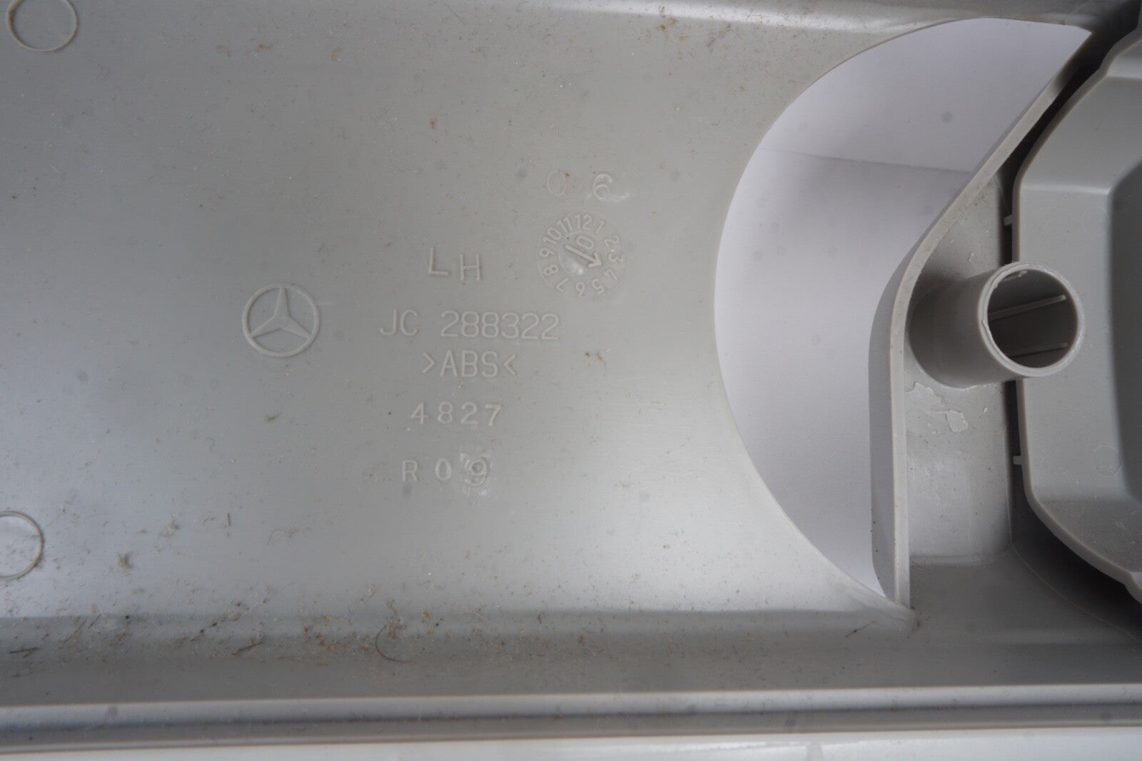 06-11 Mercedes W164 ML350  ML500 Upper Center B Pillar Trim Left Driver Side OEM