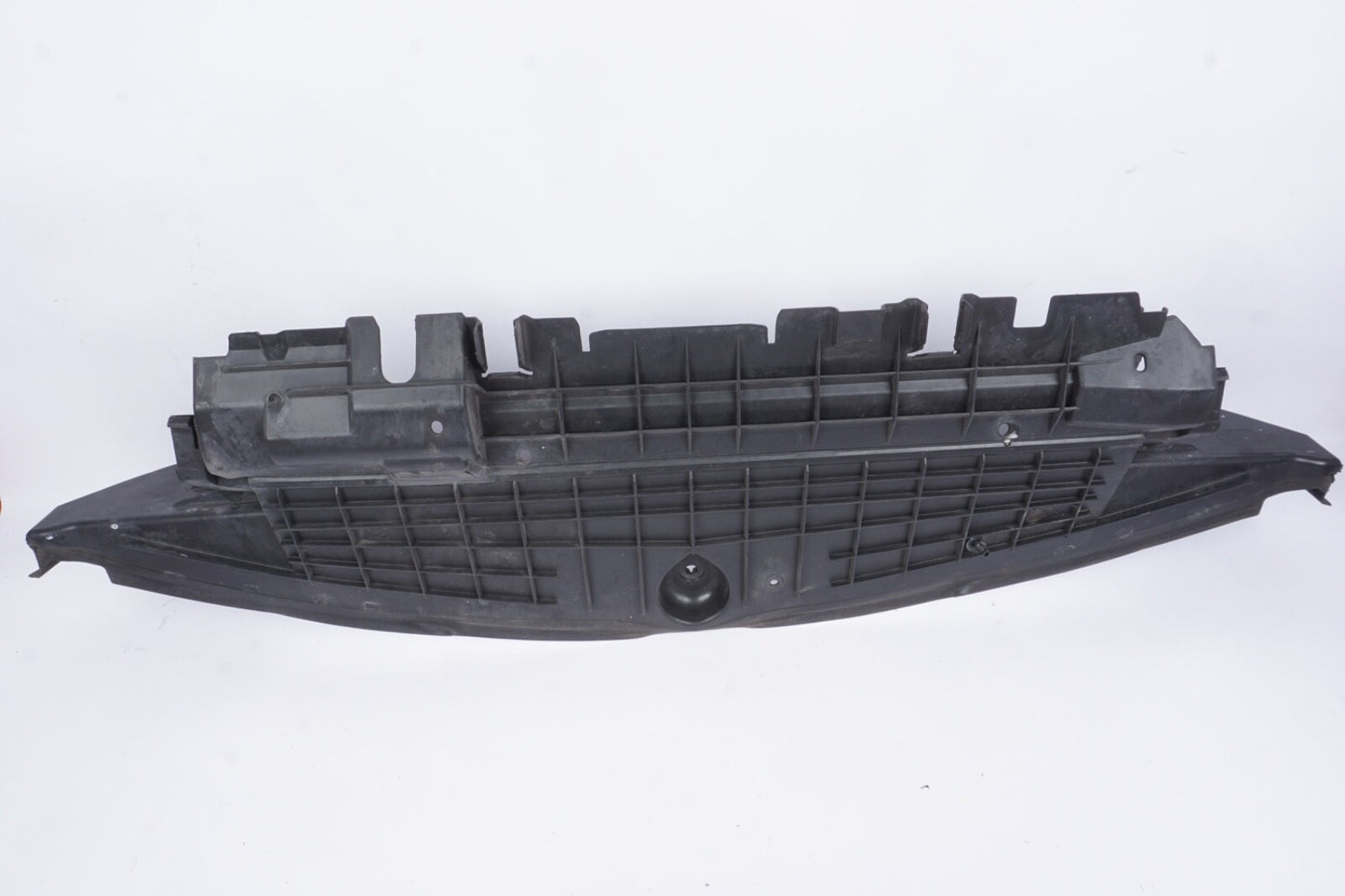 2014 Mercedes W207 E350 Convertible Coupe Engine Radiator Lower Baffle Air Duct