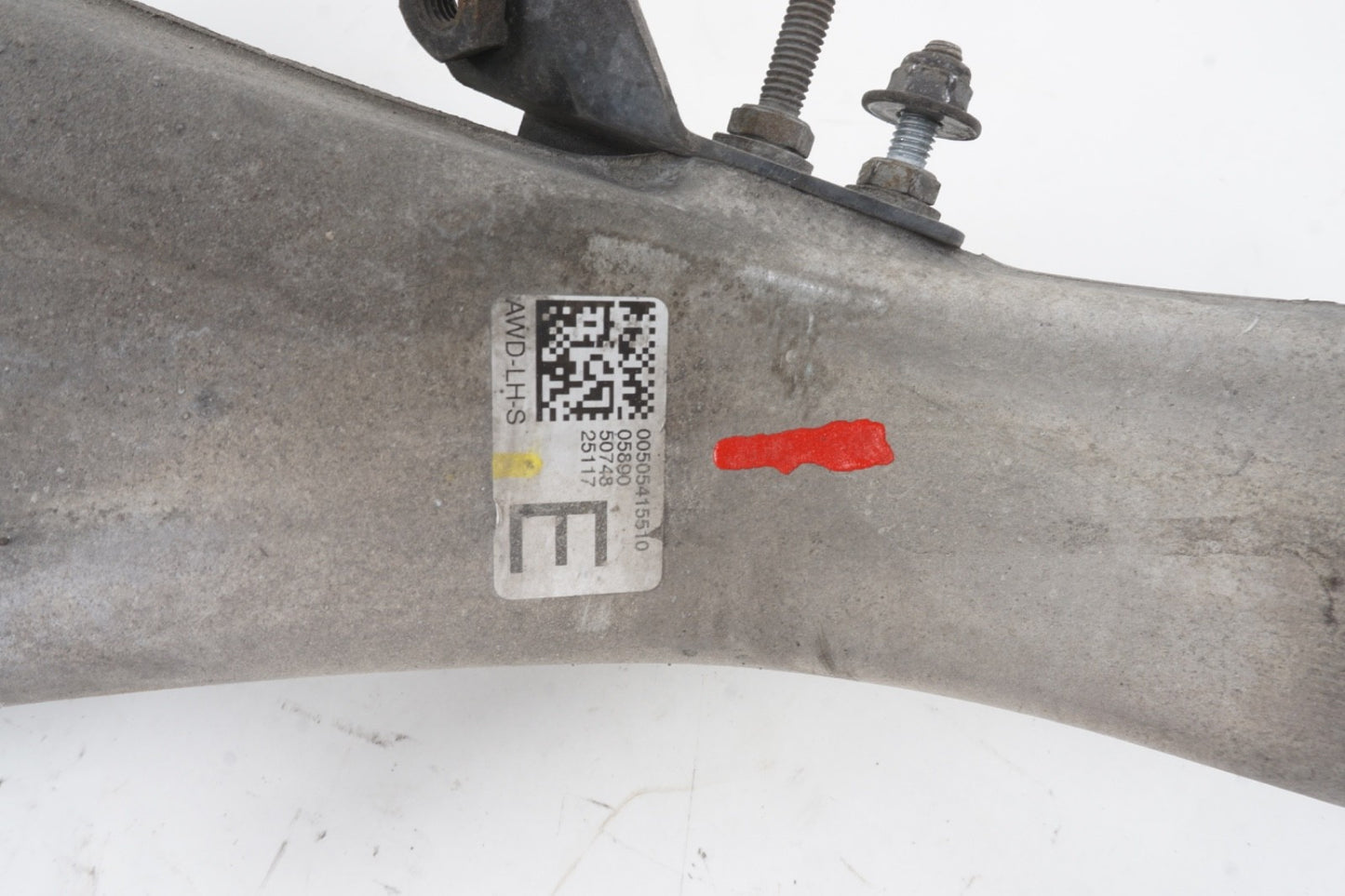 2018 - 2019 ALFA ROMEO STELVIO 2.0L AWD SPINDLE KNUCKLE HUB FRONT LEFT 51k