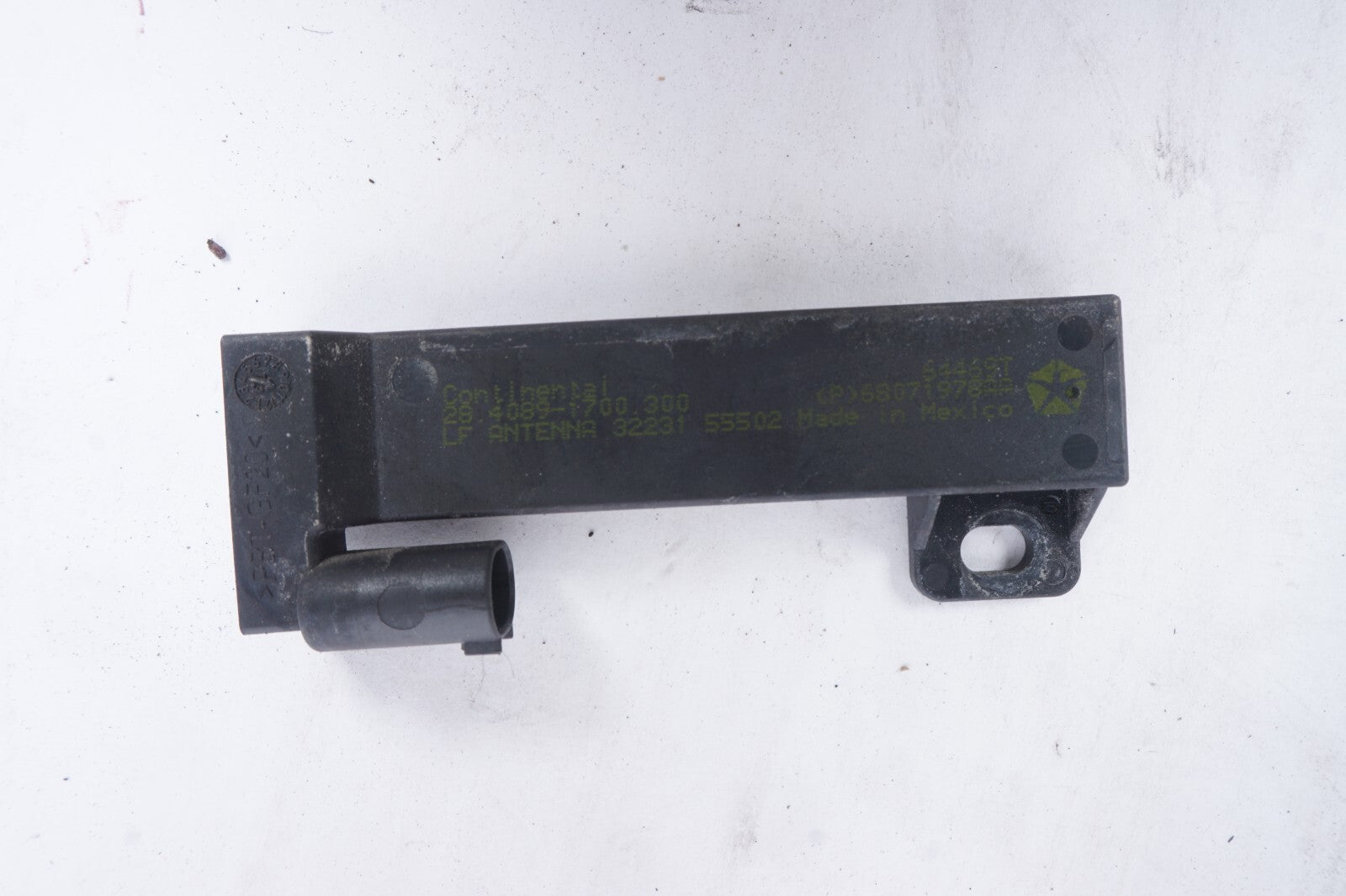 2014-2019 Maserati Ghibli Keyless Entry Antenna Control Module 68071978AA OEM