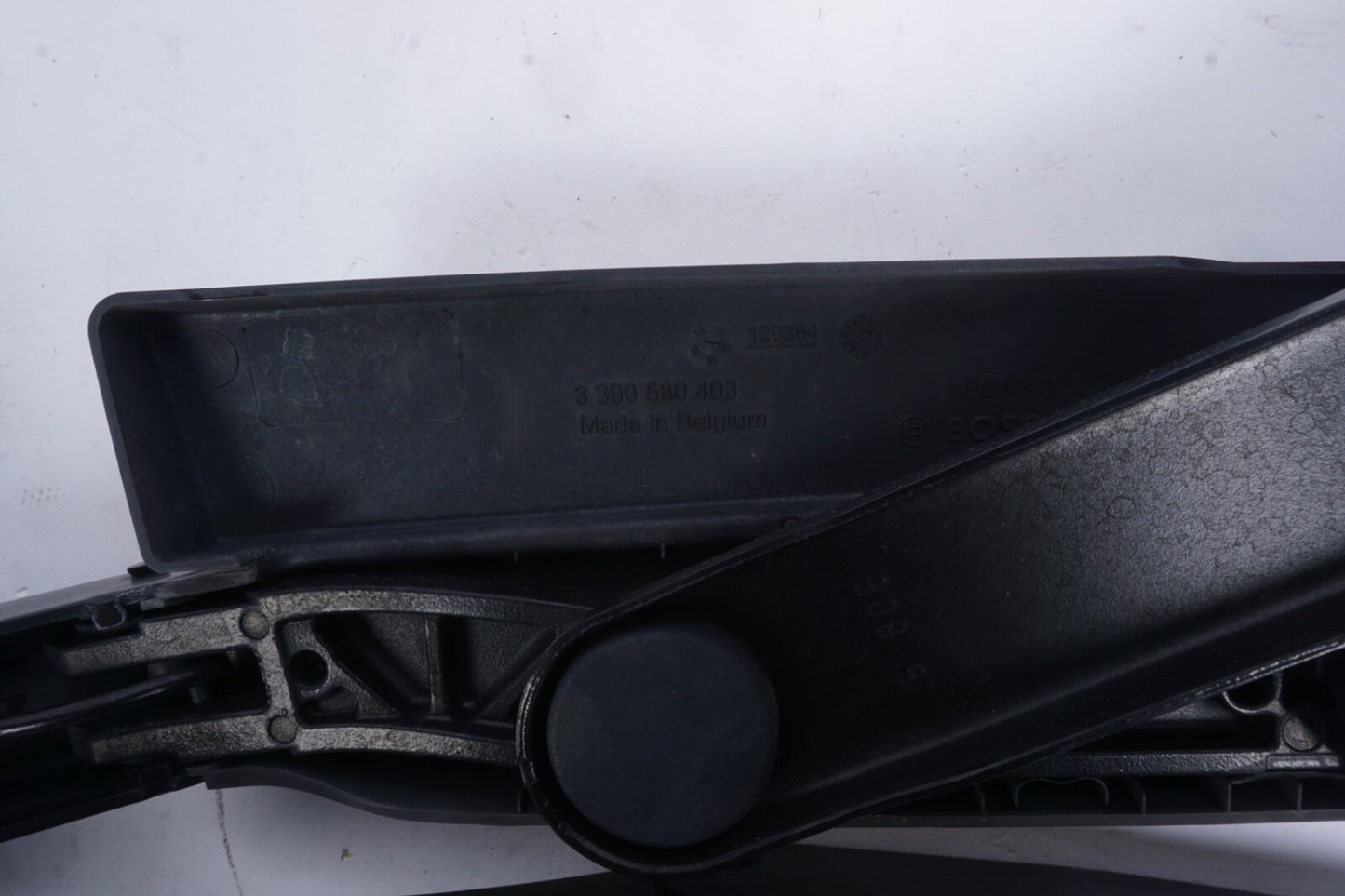 2011-2018 PORSCHE CAYENNE 958 FRONT WINDSHIELD WIPER ARM RIGHT & LEFT SIDE SET