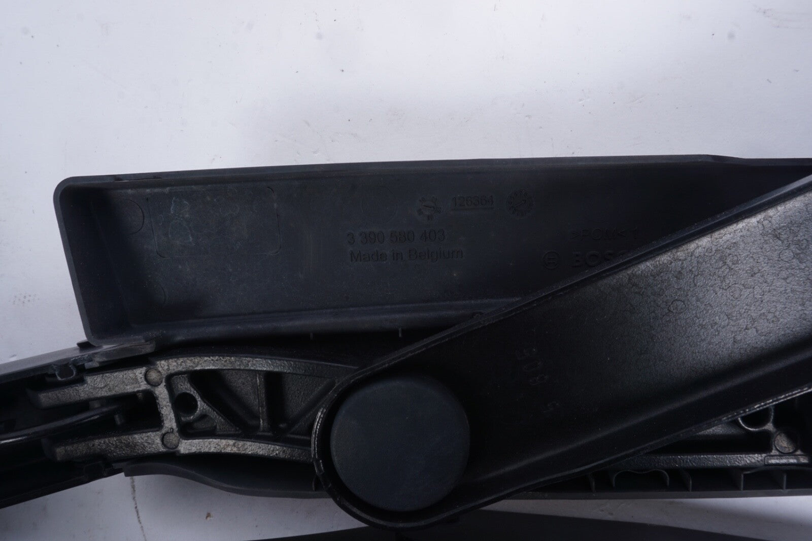 2011-2018 PORSCHE CAYENNE 958 FRONT WINDSHIELD WIPER ARM RIGHT & LEFT SIDE SET