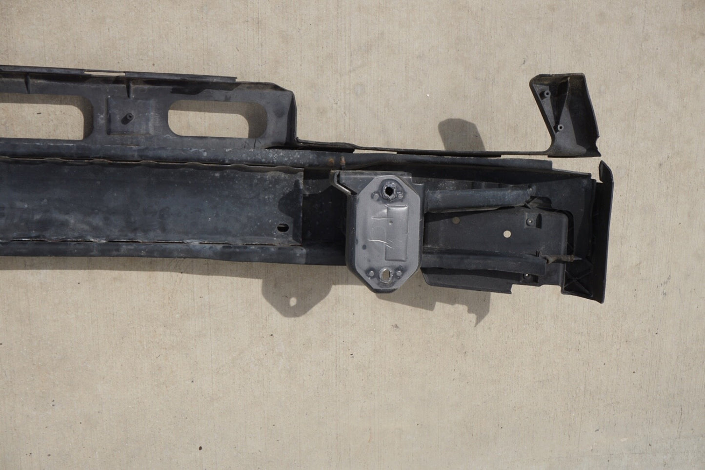2009-2012 BMW 7 Series F01 F02 Rear rebar crash reinforcement bar OEM 7898898