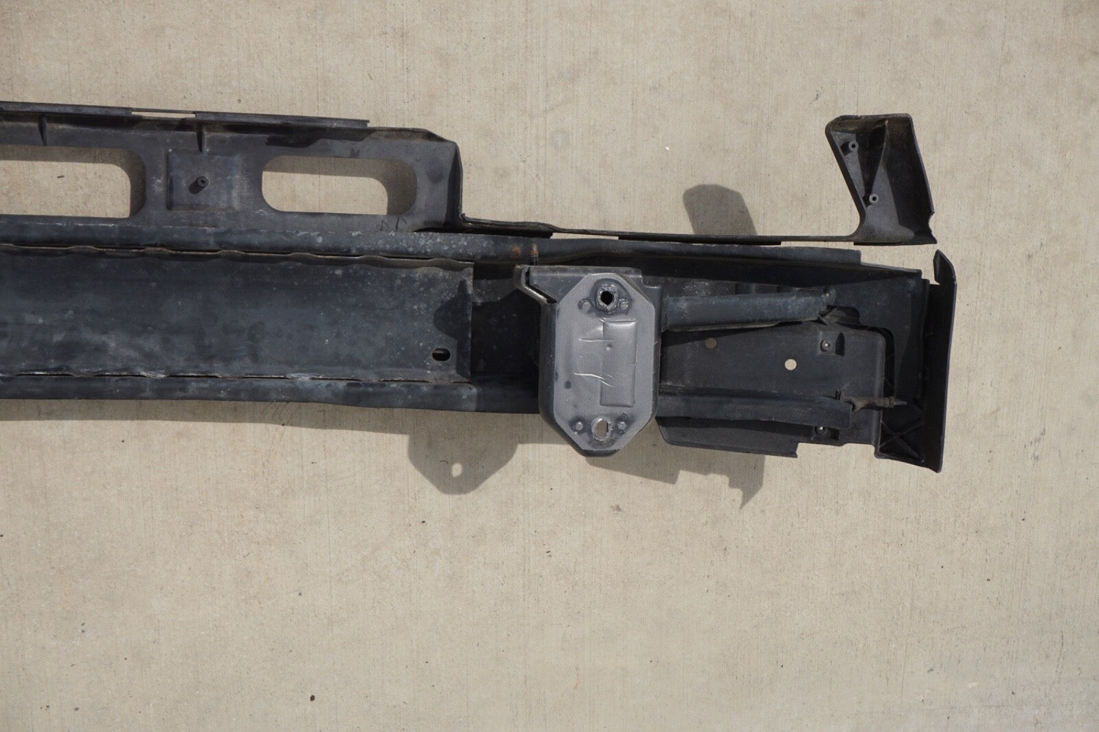 2009-2012 BMW 7 Series F01 F02 Rear rebar crash reinforcement bar OEM 7898898